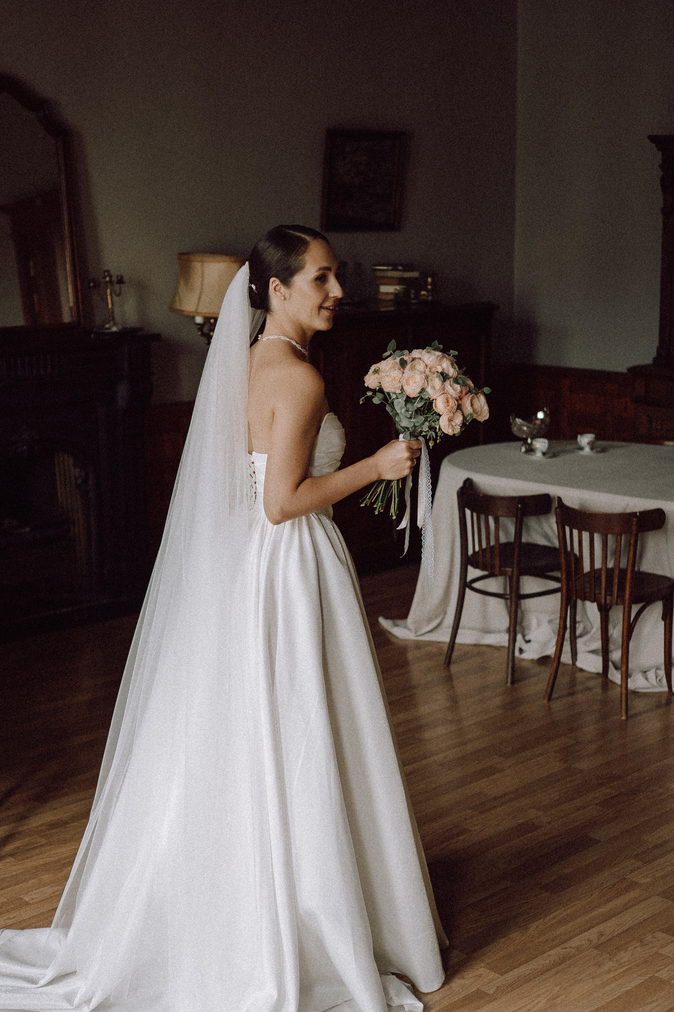 СВАДЕБНАЯ ПРОГУЛКА В САНТК-ПЕТЕРБУРГЕ (ИСАКИЕВСКИЙ СОБОР, ЗИМНЯЯ КАНАВКА, ЭРМИТАЖ И БОЛЬШАЯ МОРСКАЯ УЛИЦА). Профессиональный фотограф, Санкт-Петербург — Виктория Богомолова