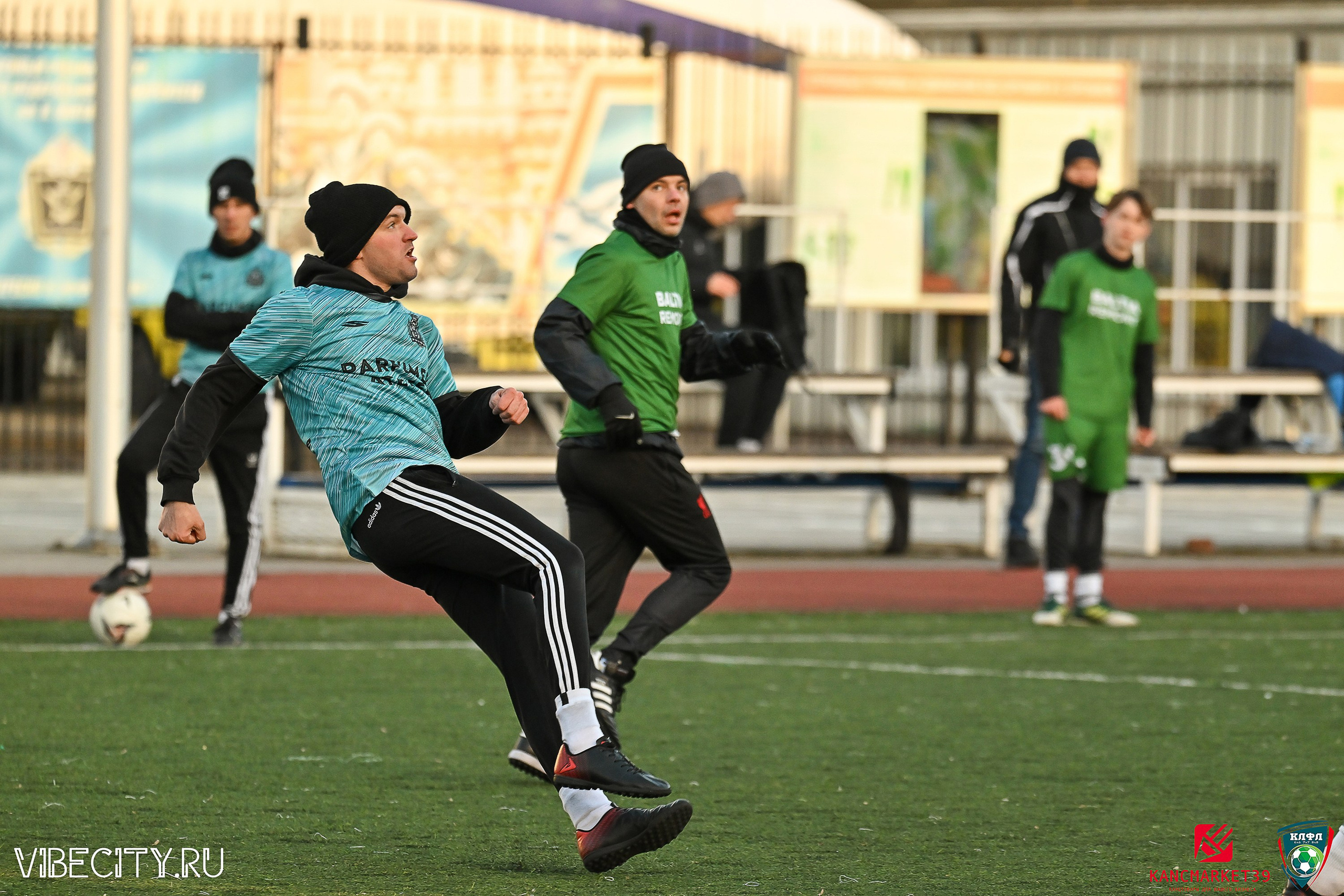 XX ЧЕМПИОНАТ КАЛИНИНГРАДСКОЙ ЛФЛ КАНЦМАРКЕТ39 сезона 2024–2025 гг. VIBECITY.RU Вайб Сити Ру Фоторепортажи Фотоотчеты Калининград