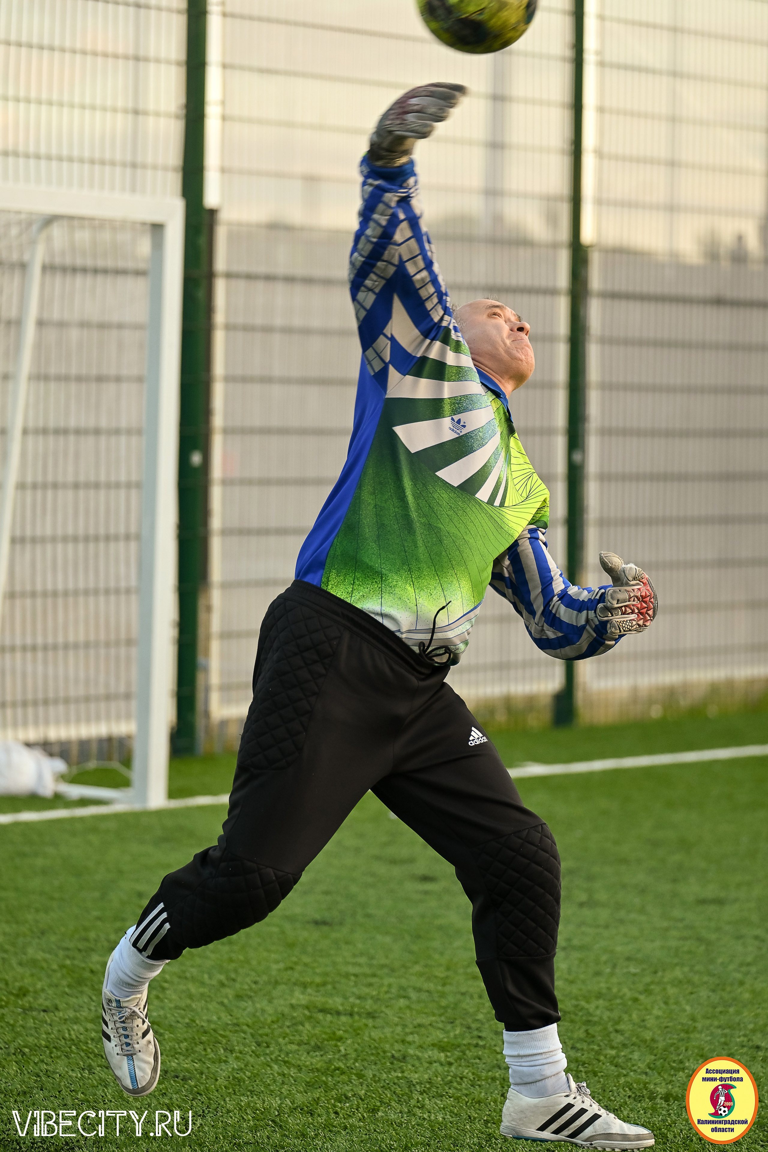 ИГРЫ МИНИ-ФУТБОЛЬНОЙ И КОРПОРАТИВНОЙ ЛИГИ. VIBECITY.RU Вайб Сити Ру Фоторепортажи Фотоотчеты Калининград