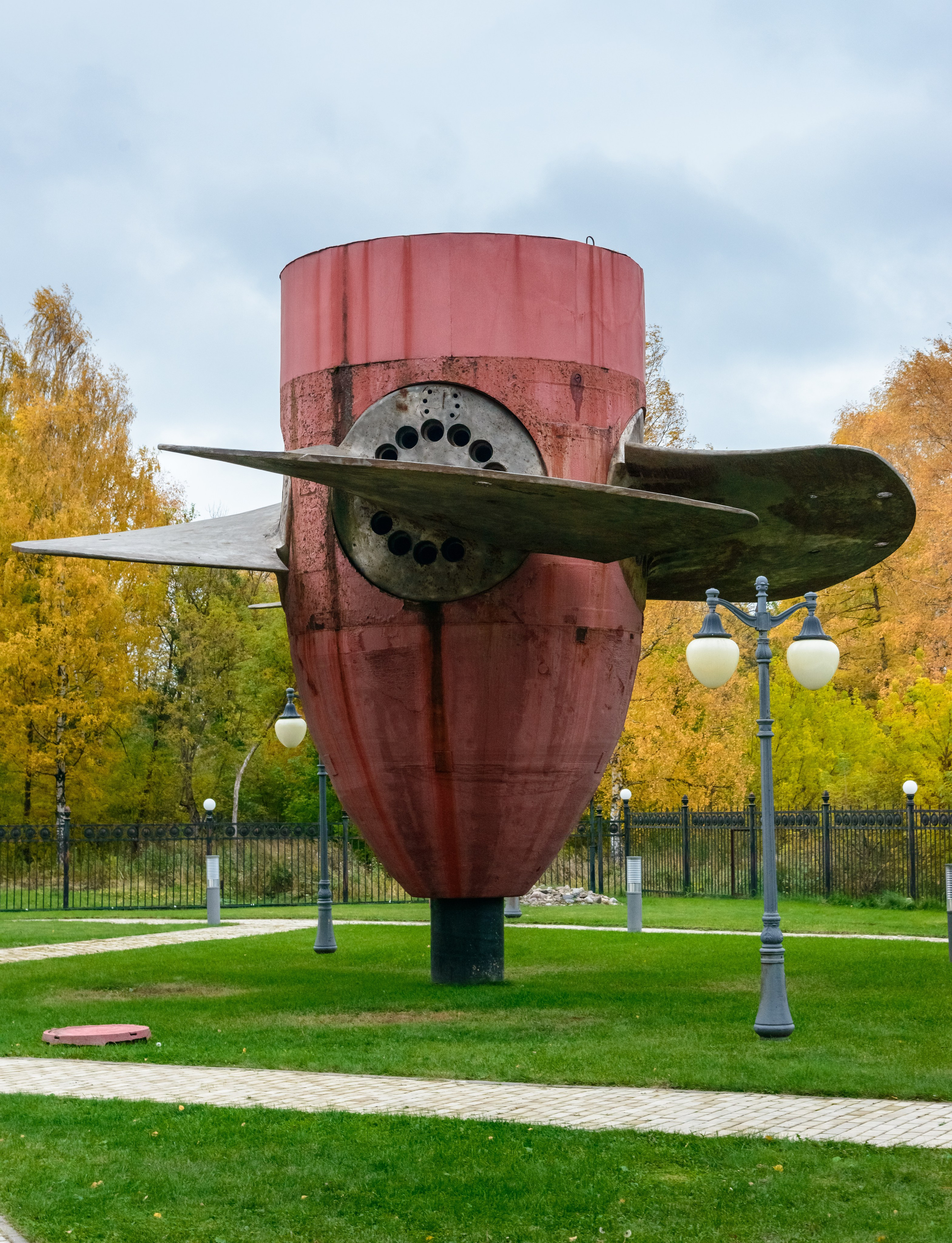 На территории музея гидроэнергетики в Угличе