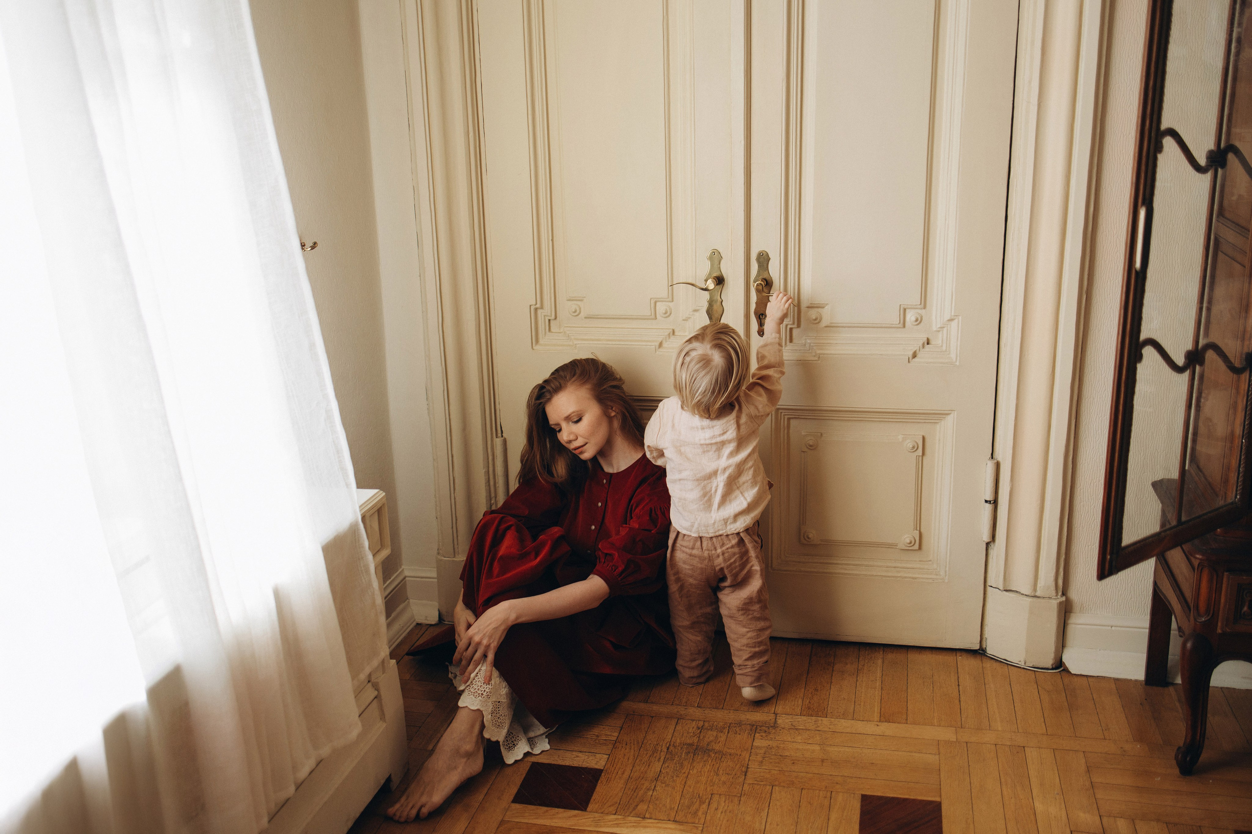 Тоня и Мироша в исторической квартире в центре Москвы. Семейный фотограф в Москве Марина Петра