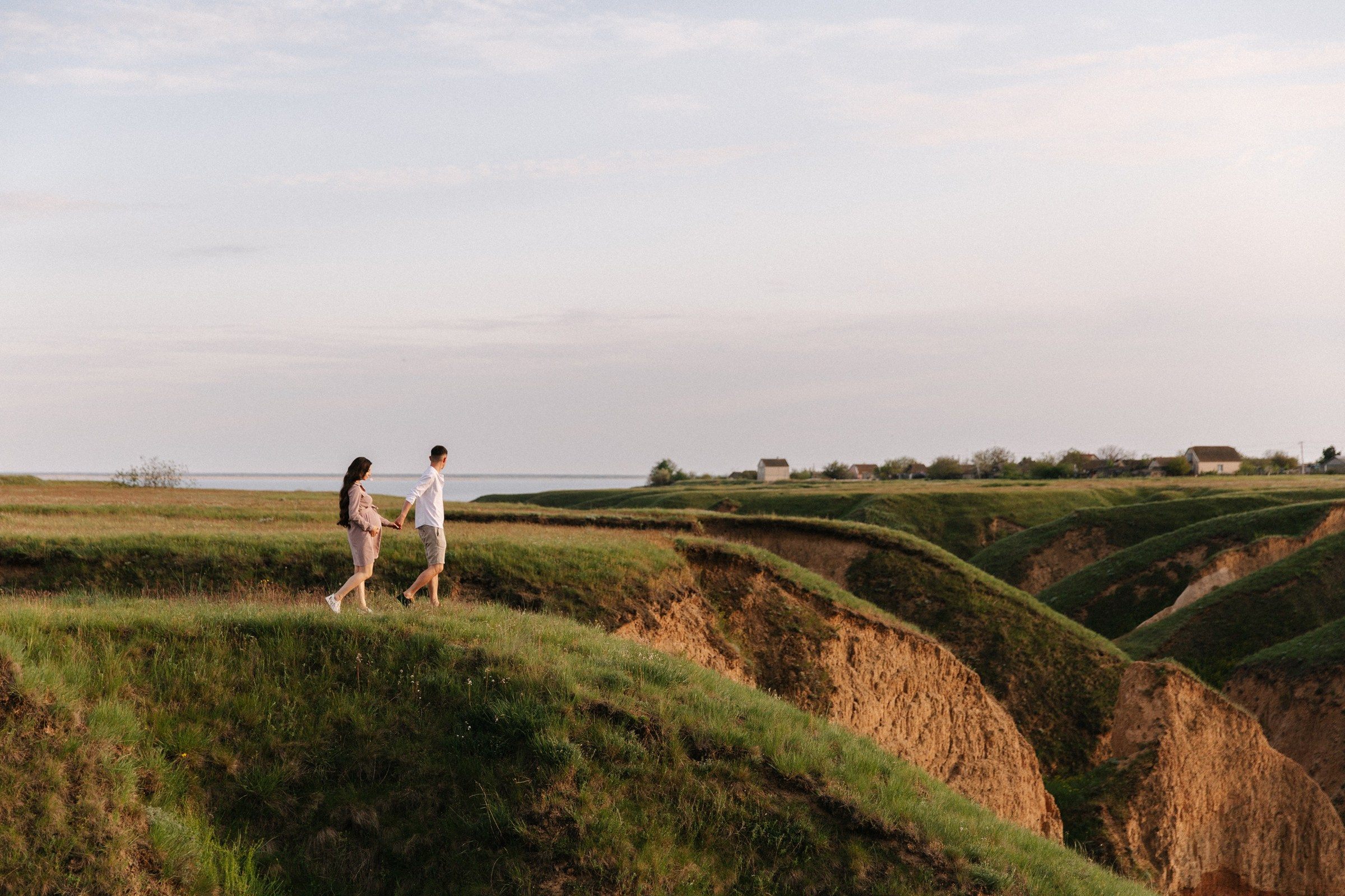 Съемка в ожидании с мужем на закате. Свадебный фотограф и видеограф Краснодар, Ростов, Сочи, Новороссийск