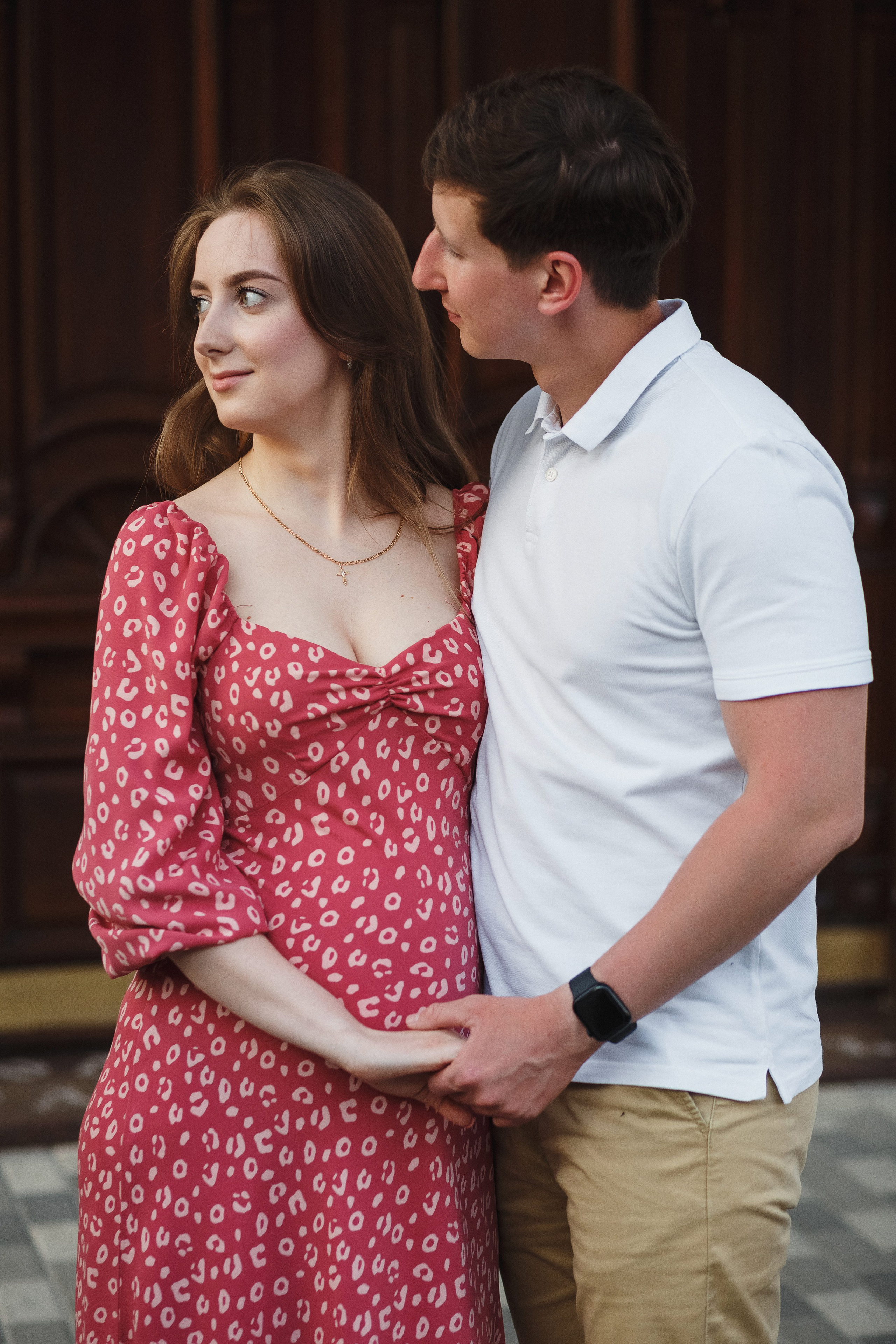 Романтика на улице Петровская в Таганроге: Денис и Аня. Свадебный и семейный фотограф в Таганроге Бакарюк Антон