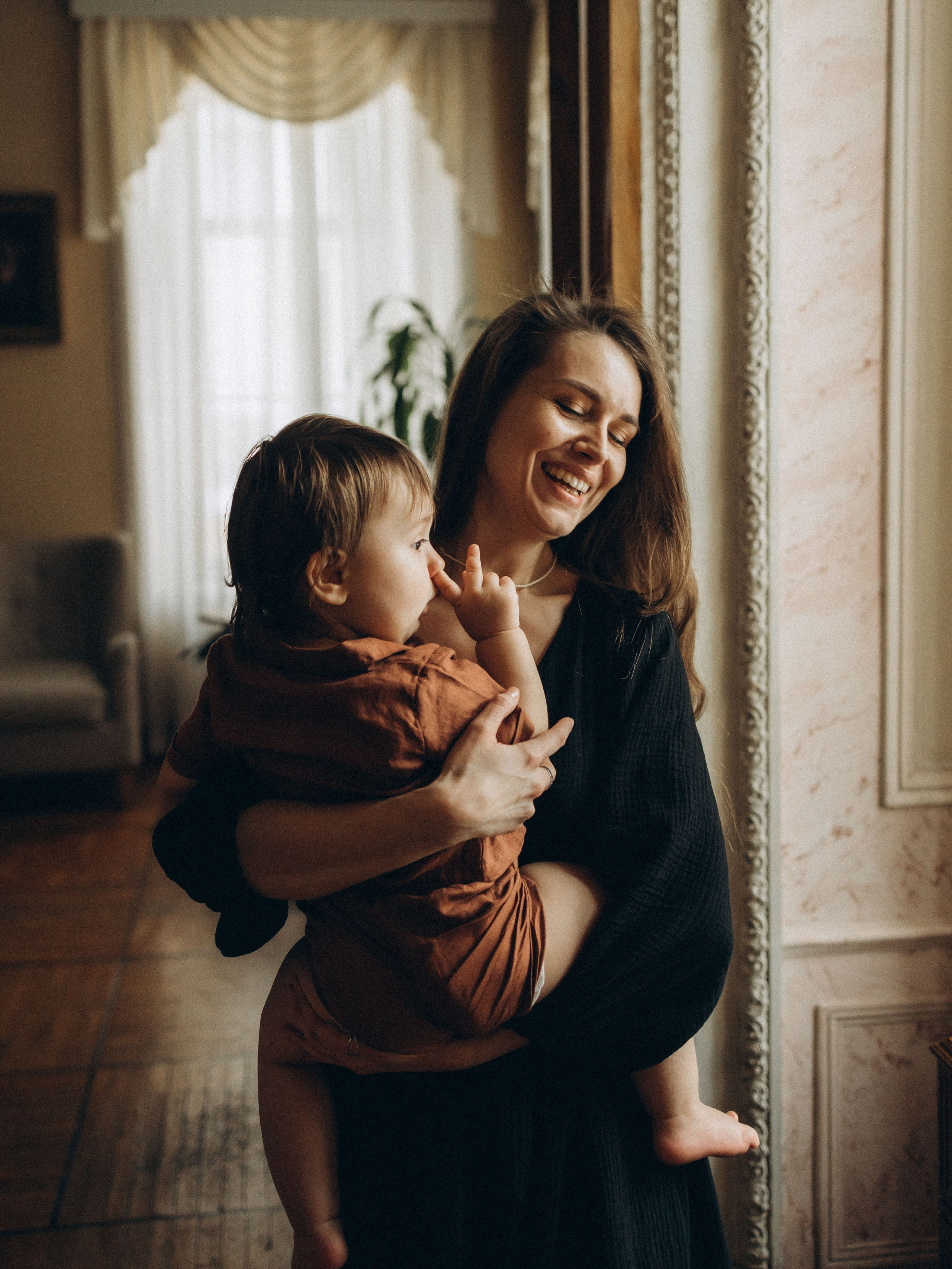 Лана и Серёжа. Библиотека. Фотограф Дарья Соколовская