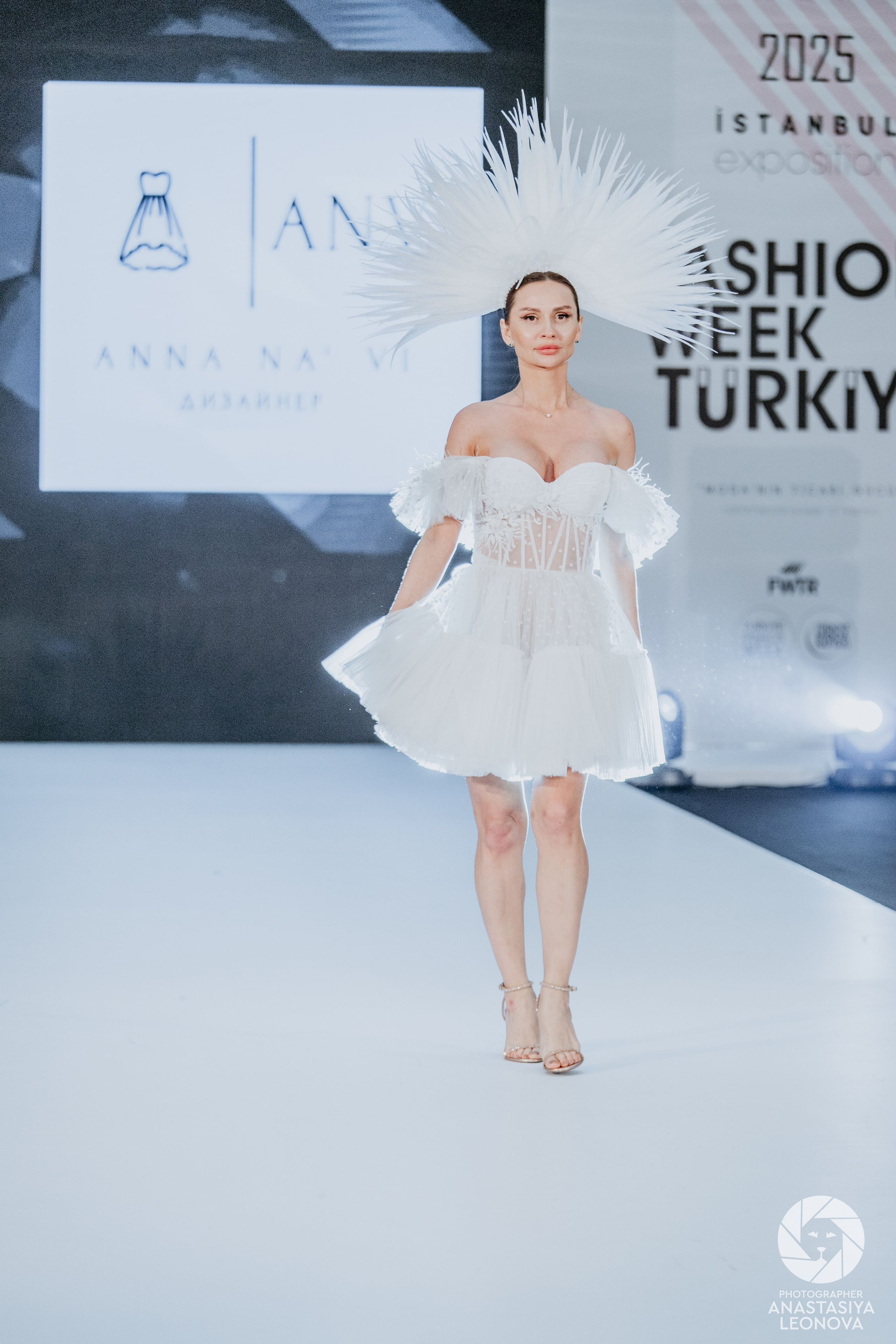 Fashion Week Türkiye [spring, 2025]. Anastasia Leonowa