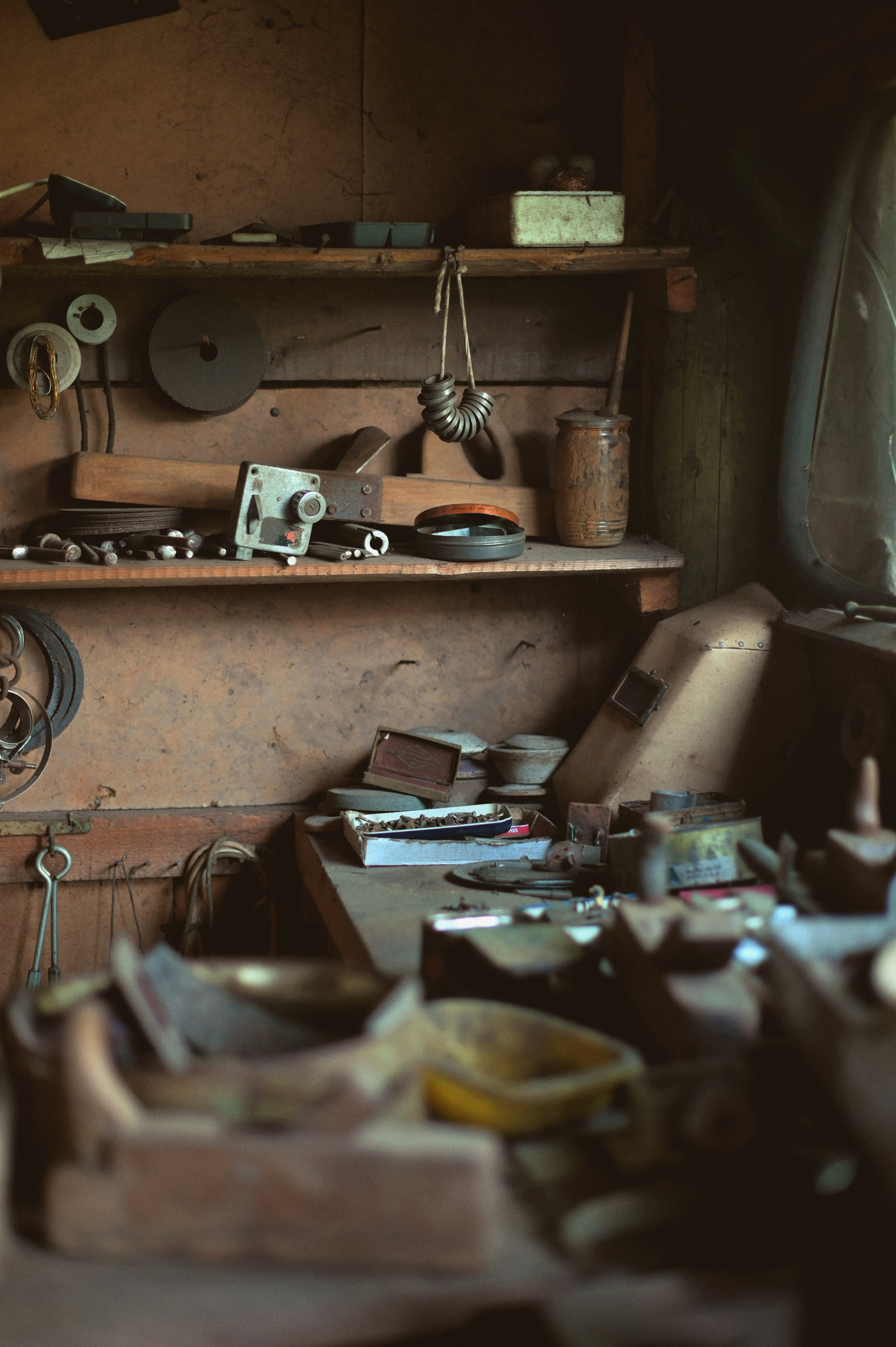 В дедушкиной мастерской. Фотограф Альбина Вакунова