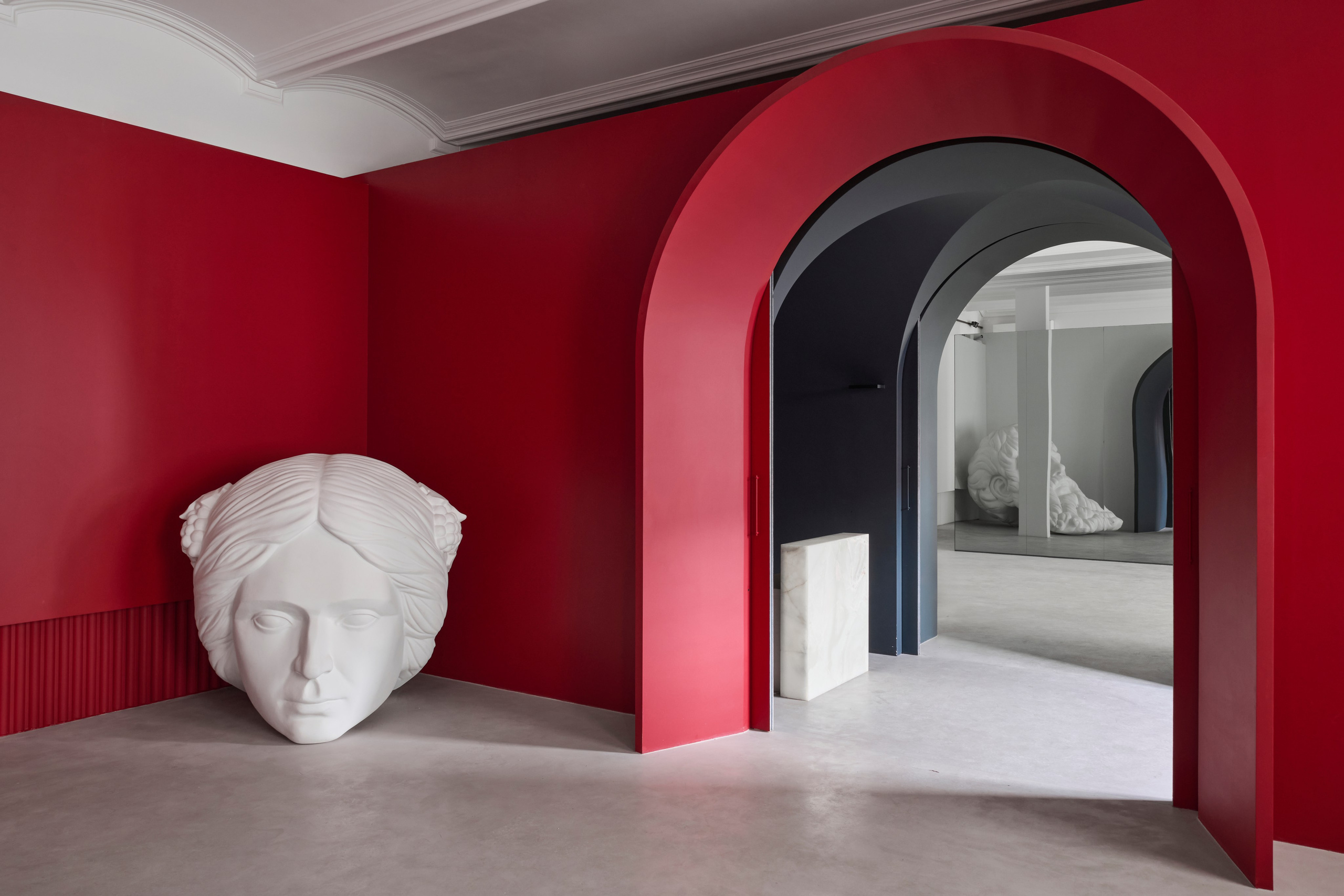 Дом с Атлантами. Фотограф для дизайнеров, застройщиков и бизнеса — интерьеры и архитектура — Свободный Роман в Москве и по России