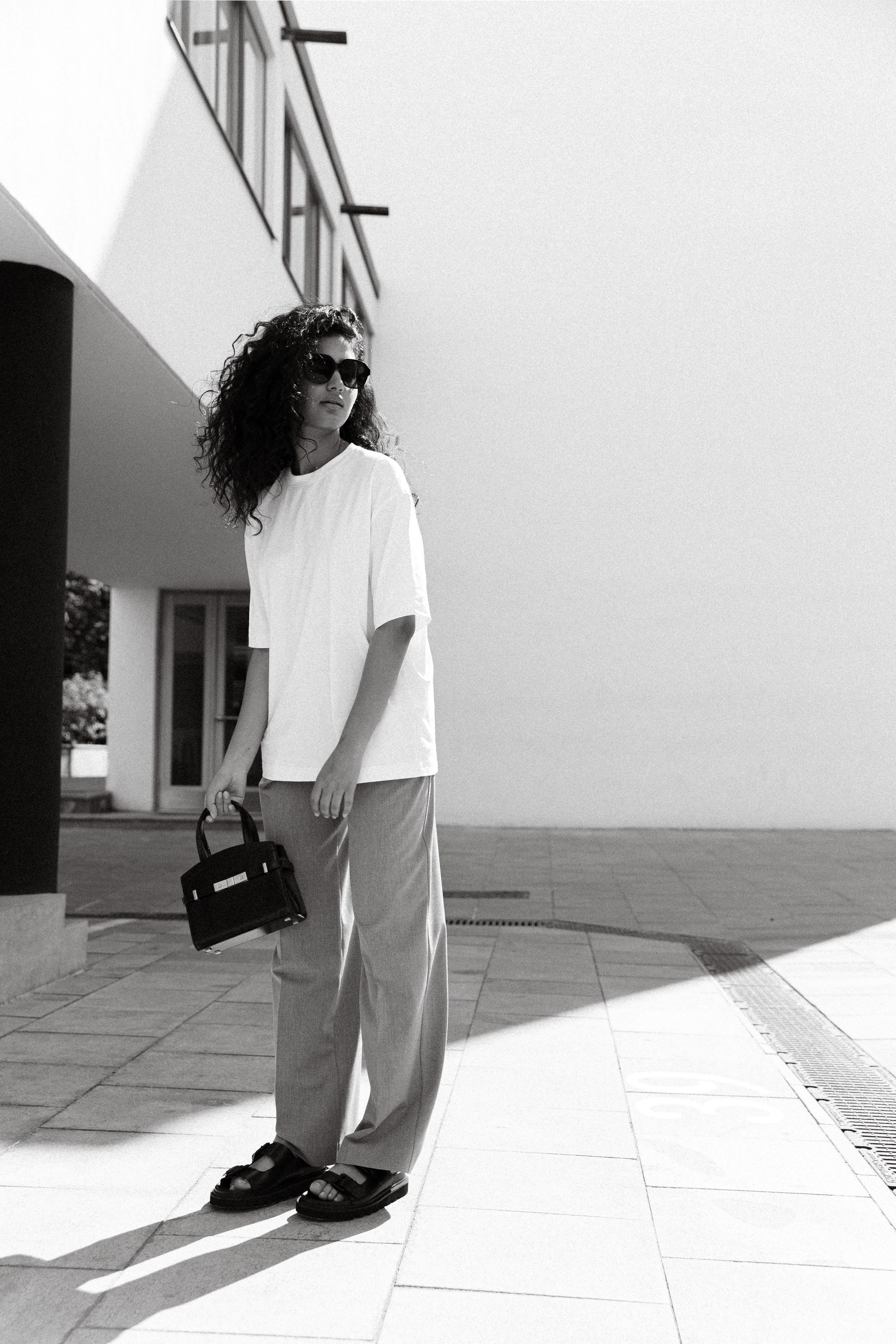 ANNE MORE. Коммерческий фотограф для брендов в Москве