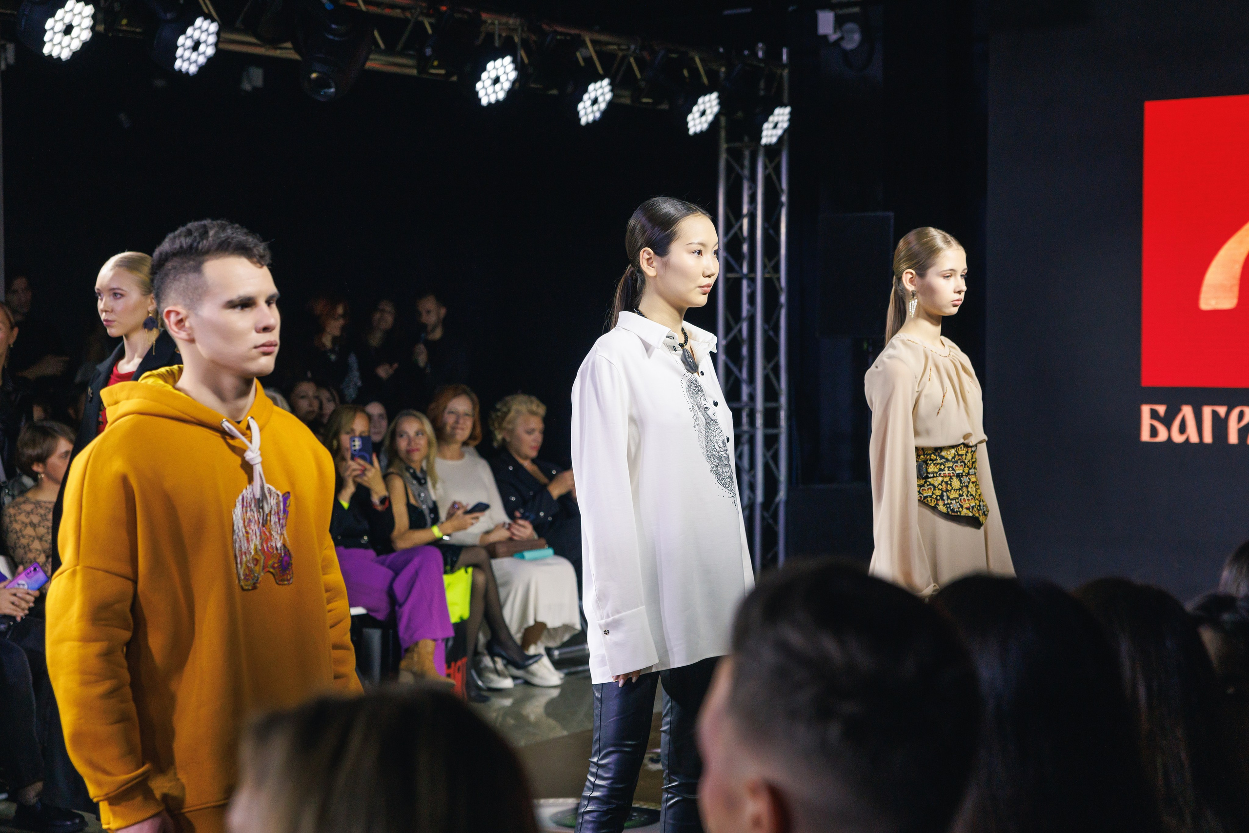 Volga Fashion Week. Профессиональный фотограф в Москве Захар Ишутин