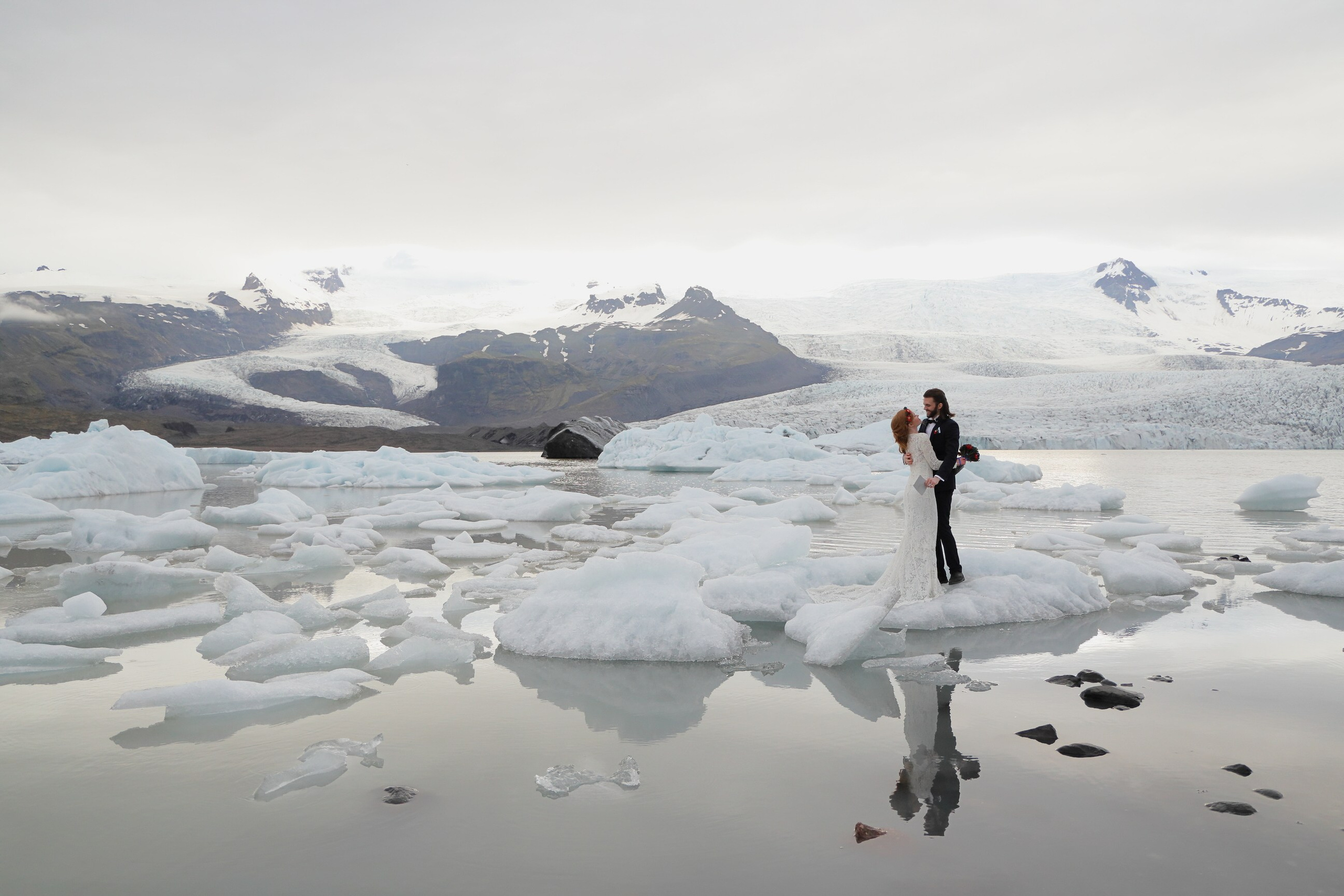 Свадьба для двоих в Исландии. Свадебный фотограф Катя Мухина | Москва