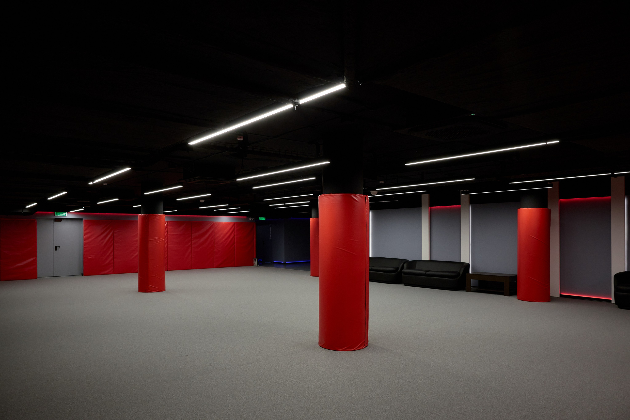 Маяк Арена, Екатеринбург. Предметный и репортажный фотограф Алексей Кротов