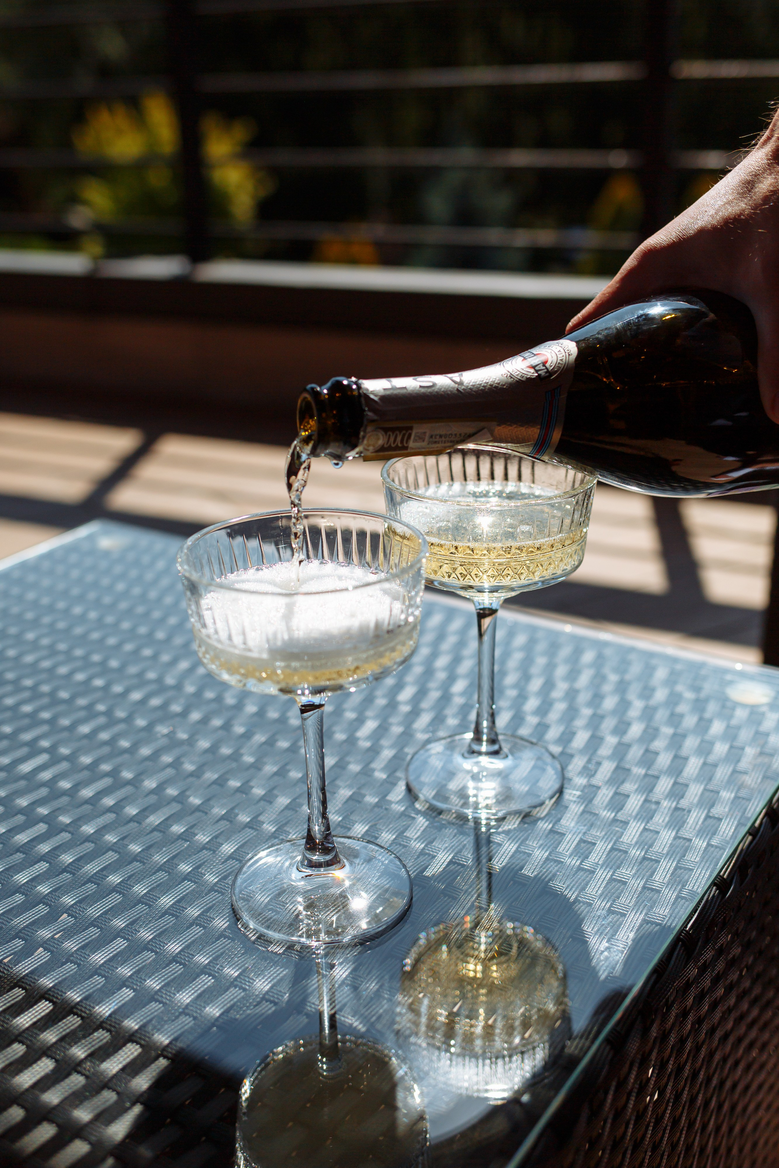 Свадебная фотосессия с кабриолетом и в загородном клубе Artiland. Свадебный фотограф Москва и МО Сергей Киржаев