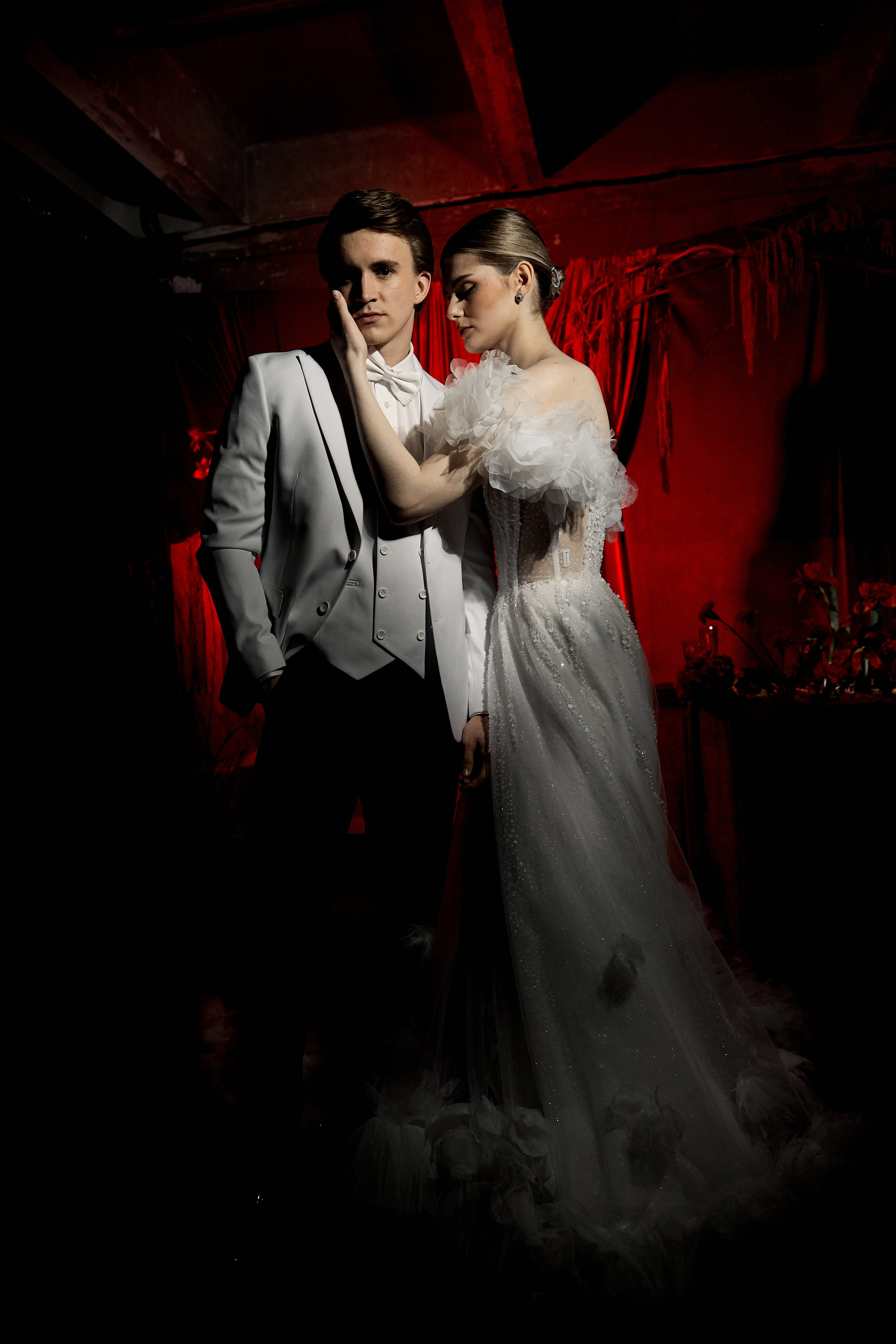 Red. Свадебный фотограф в Красноярске Владимир Ятмасов