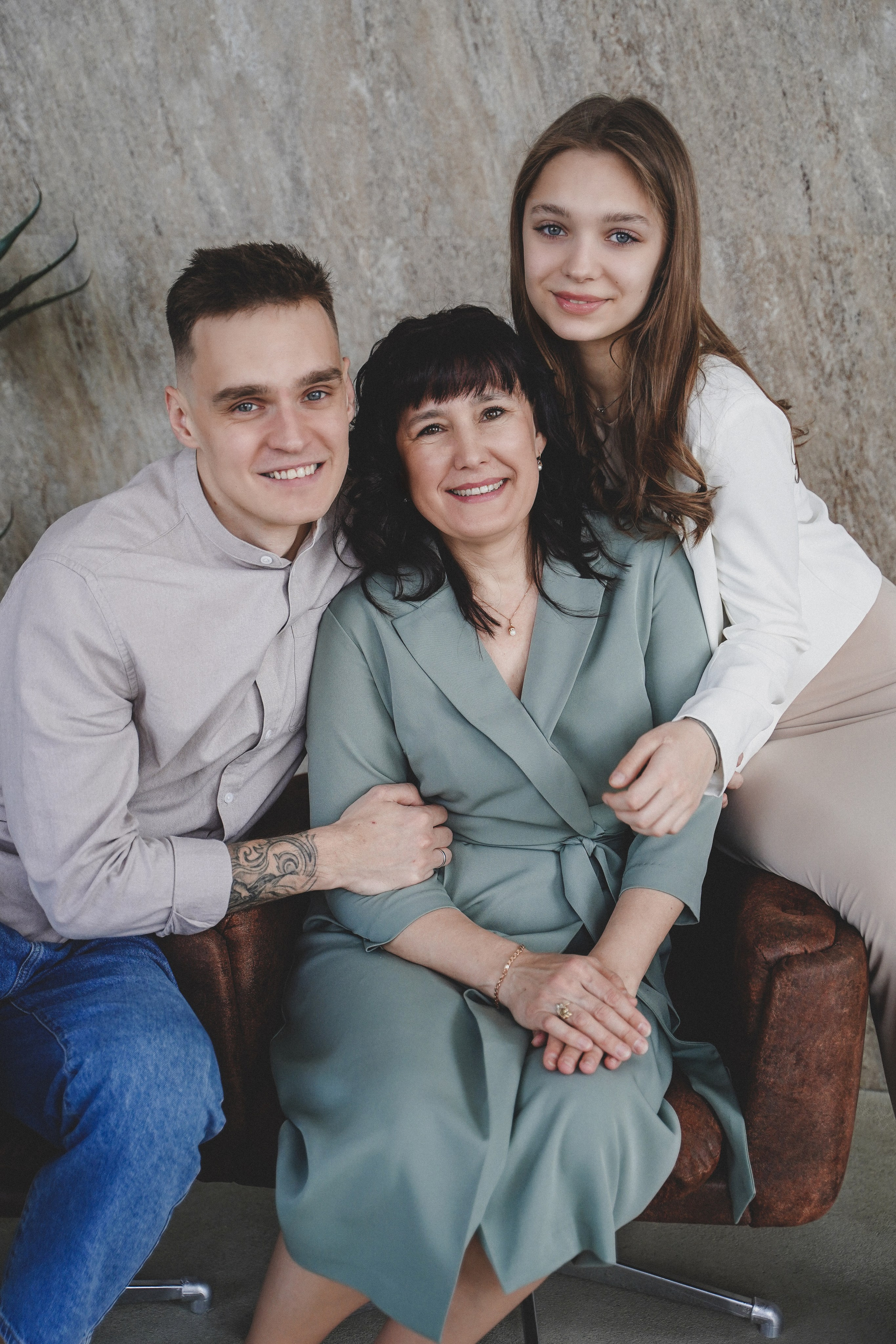 Фотосессия большой семьи в студии. Семейный и женский фотограф в Краснодаре Анастасия Приймак