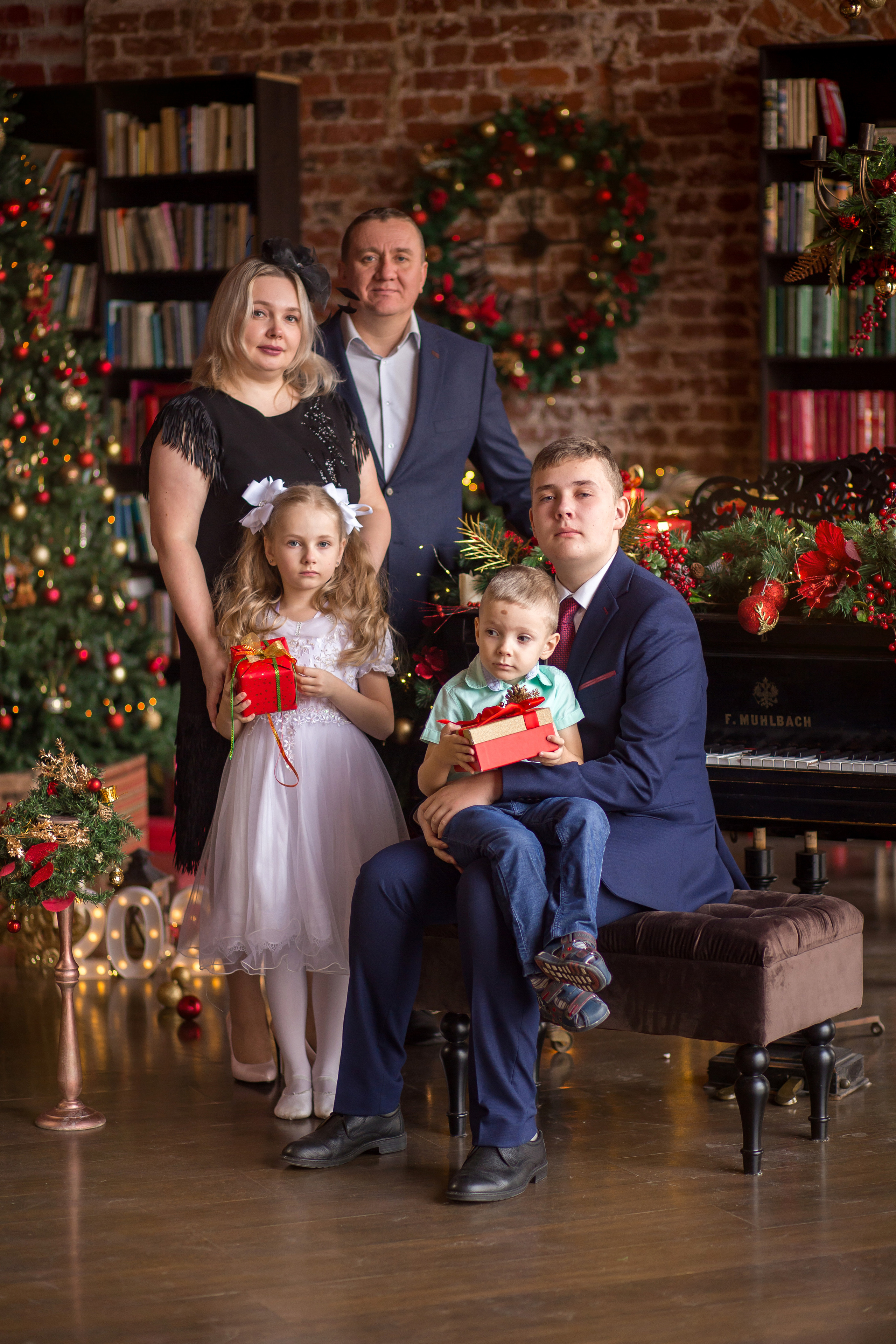 Зал Лофт. Семейный и женский фотограф в Москве Евгения Малина