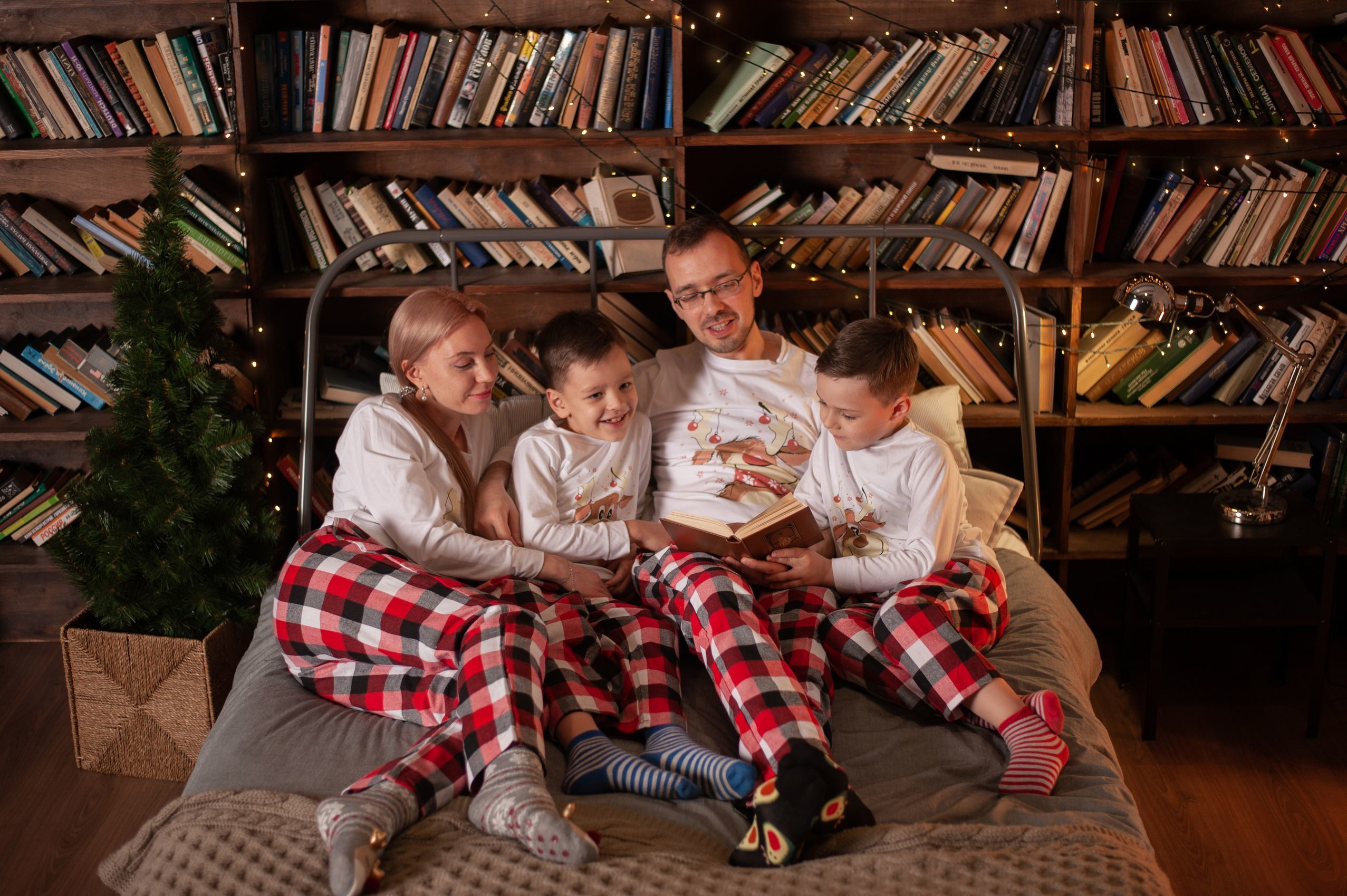 Новогодняя волшебная фотосессия в студии Лейпциге. Семейный и свадебный фотограф в Рязани Виктория Андреева