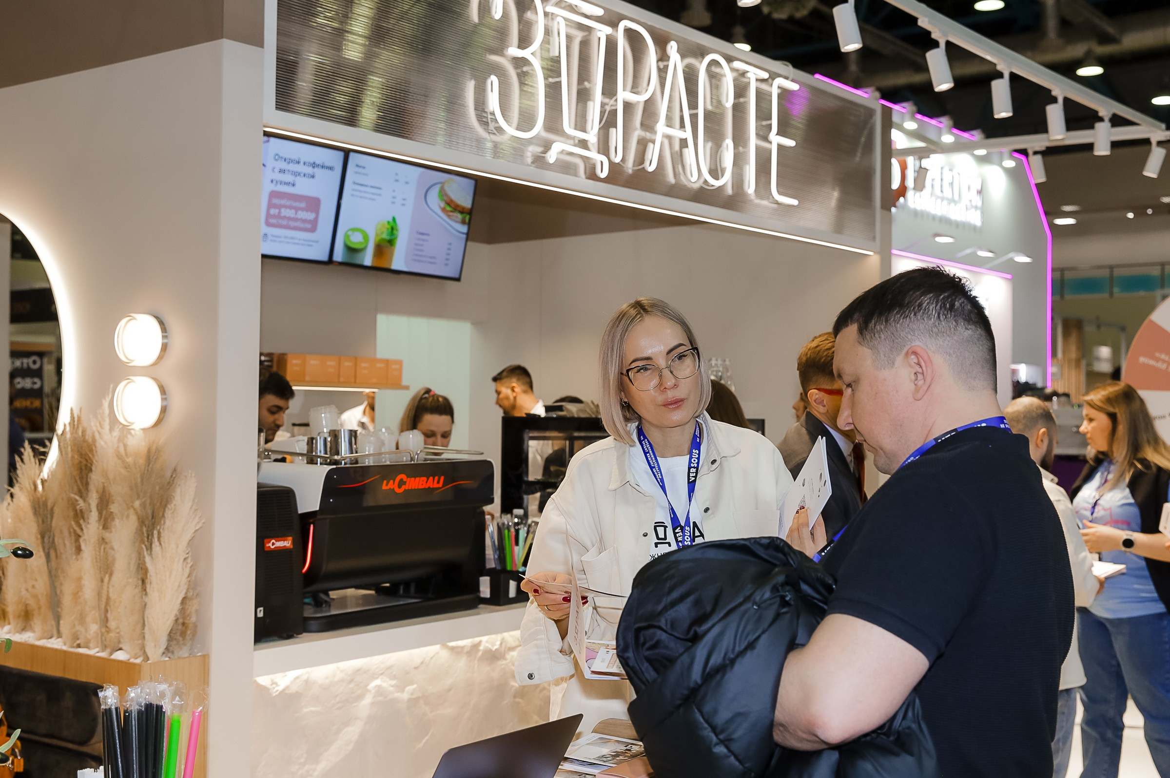 VERSOUS. ЭКСПОЦЕНТР. ЗДРАСТЕ. Фотограф в Москве Ольга Колесникова