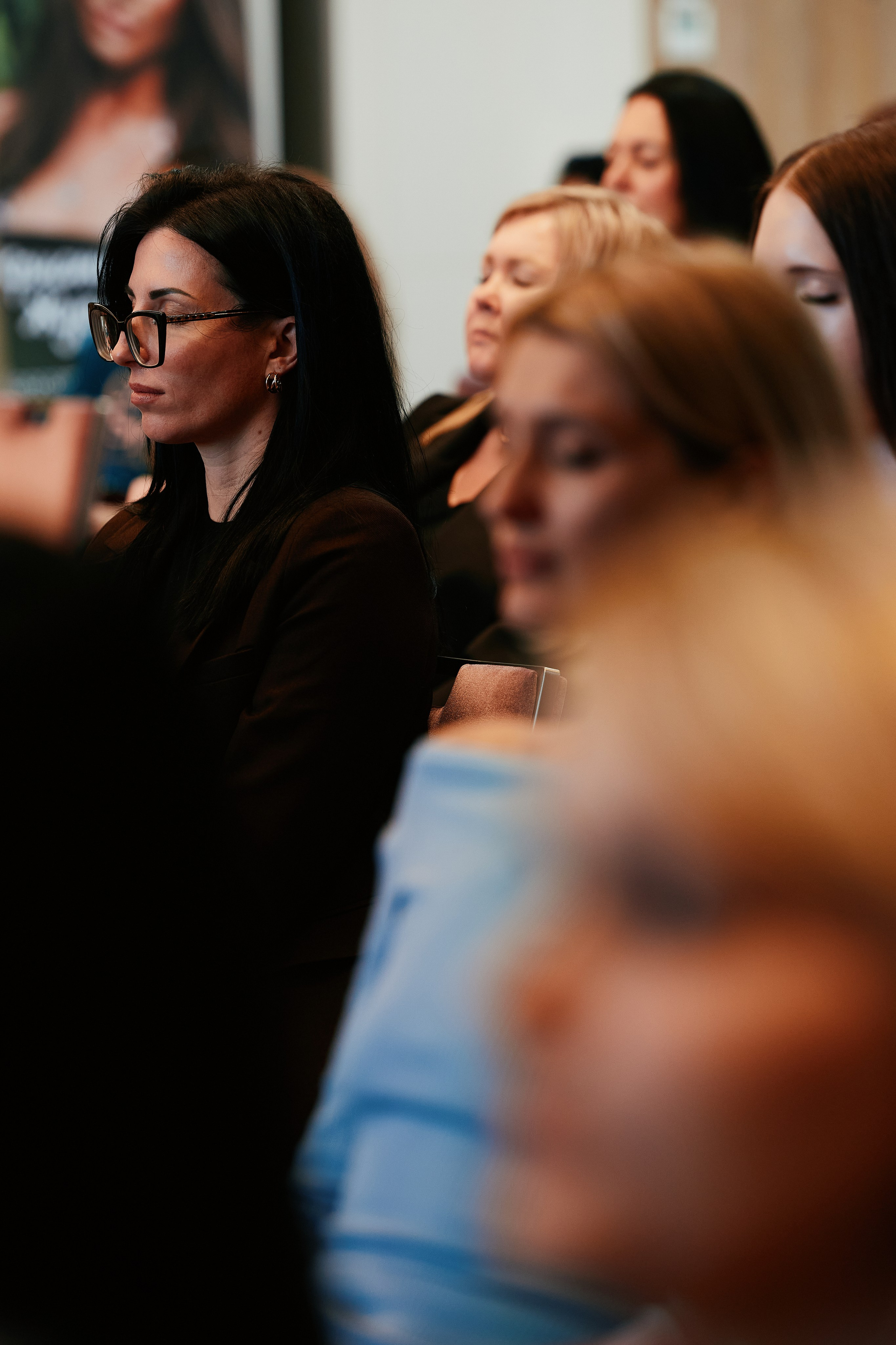 Современная женщина в Hilton 26.10. Свадебный репортажный фотограф краснодар максим дремов дрёмов фотосессия студия цена