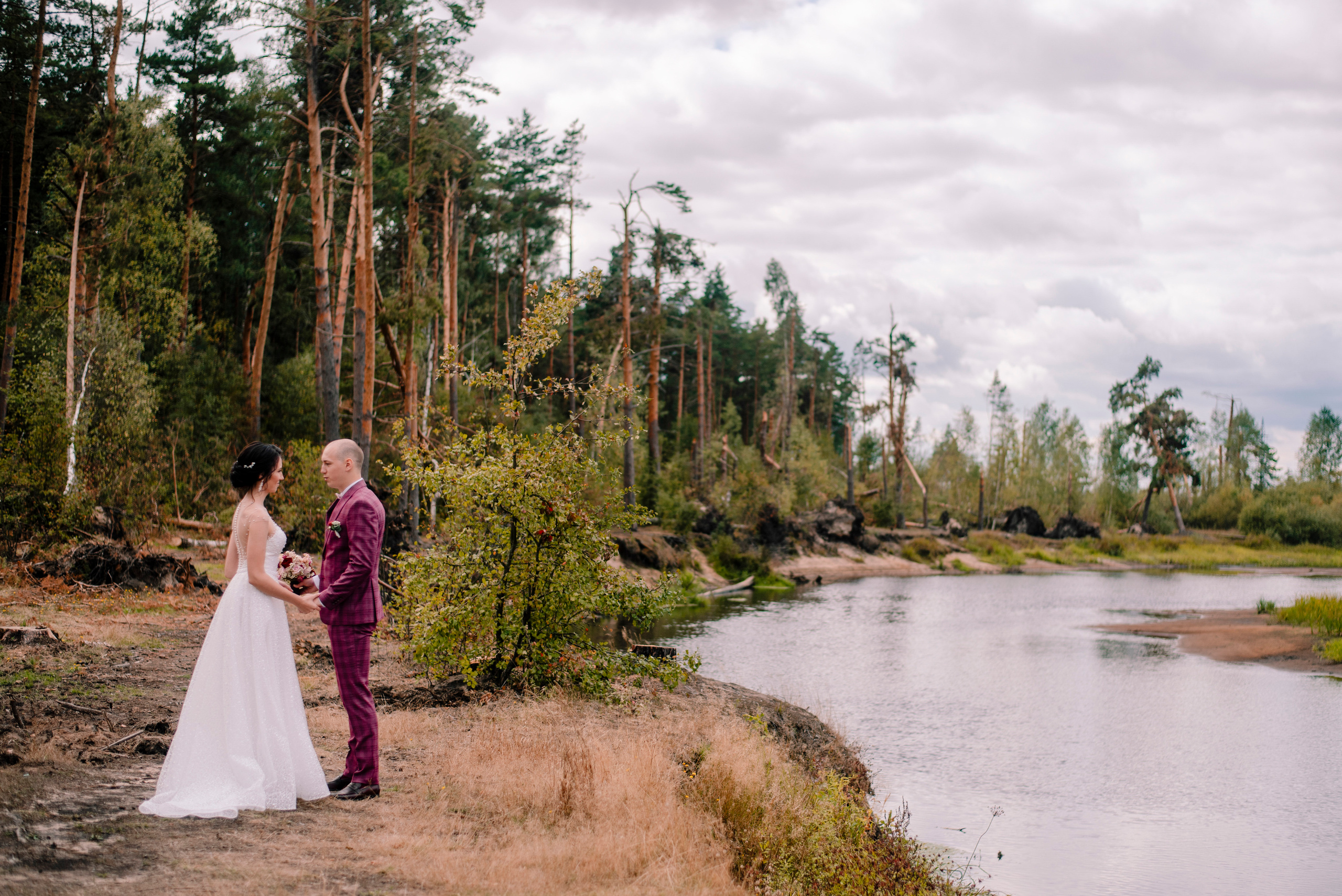 свадьба в ягодном цвете, в розовом цвете, свадьба летом на природе