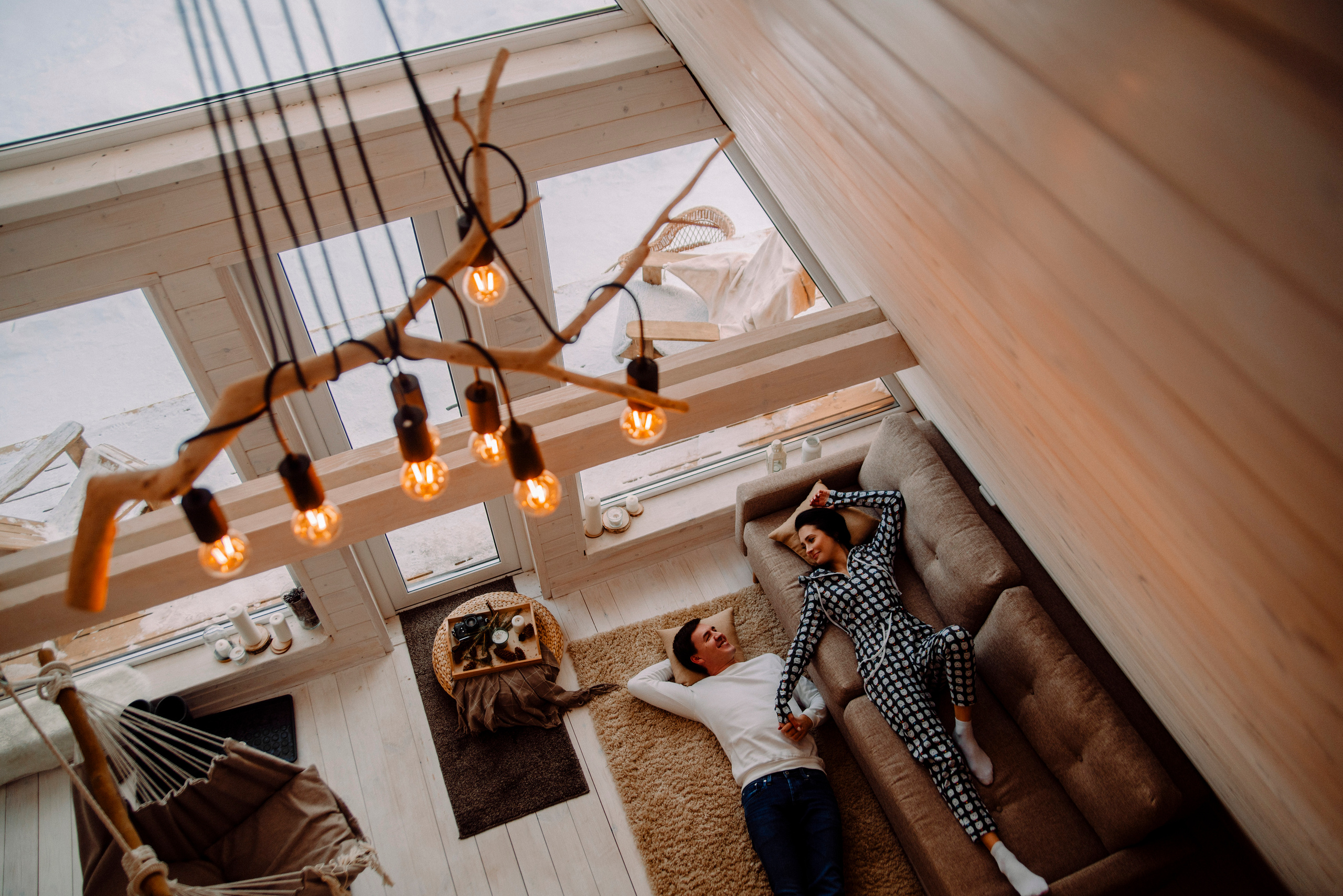 фотосессия в домике в лесу, love-story