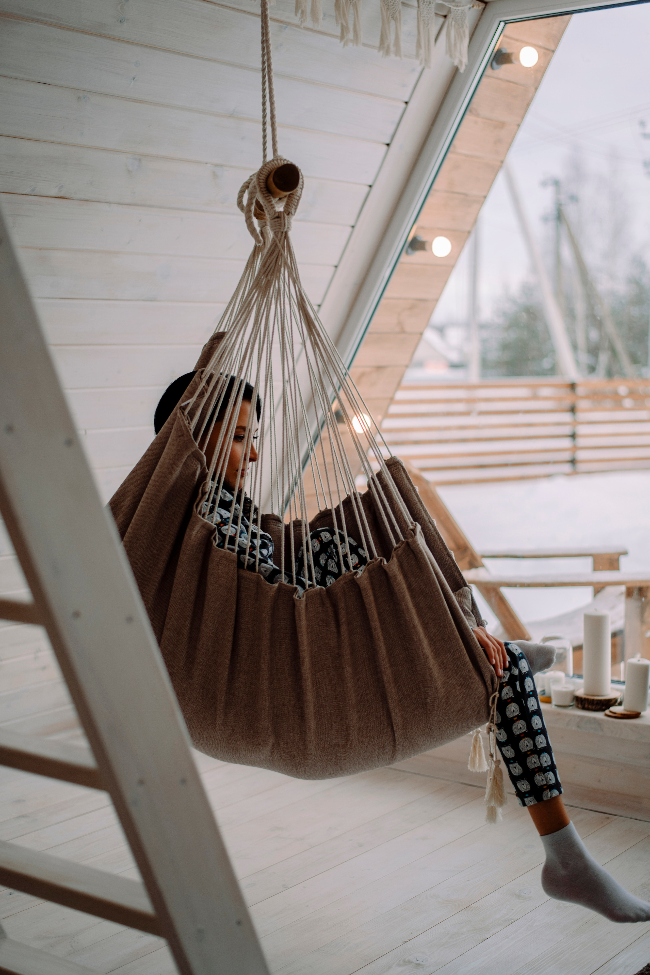 Даша и Миша в зимнем домике. Семейный и свадебный фотограф в Рязани Лиза Голованова