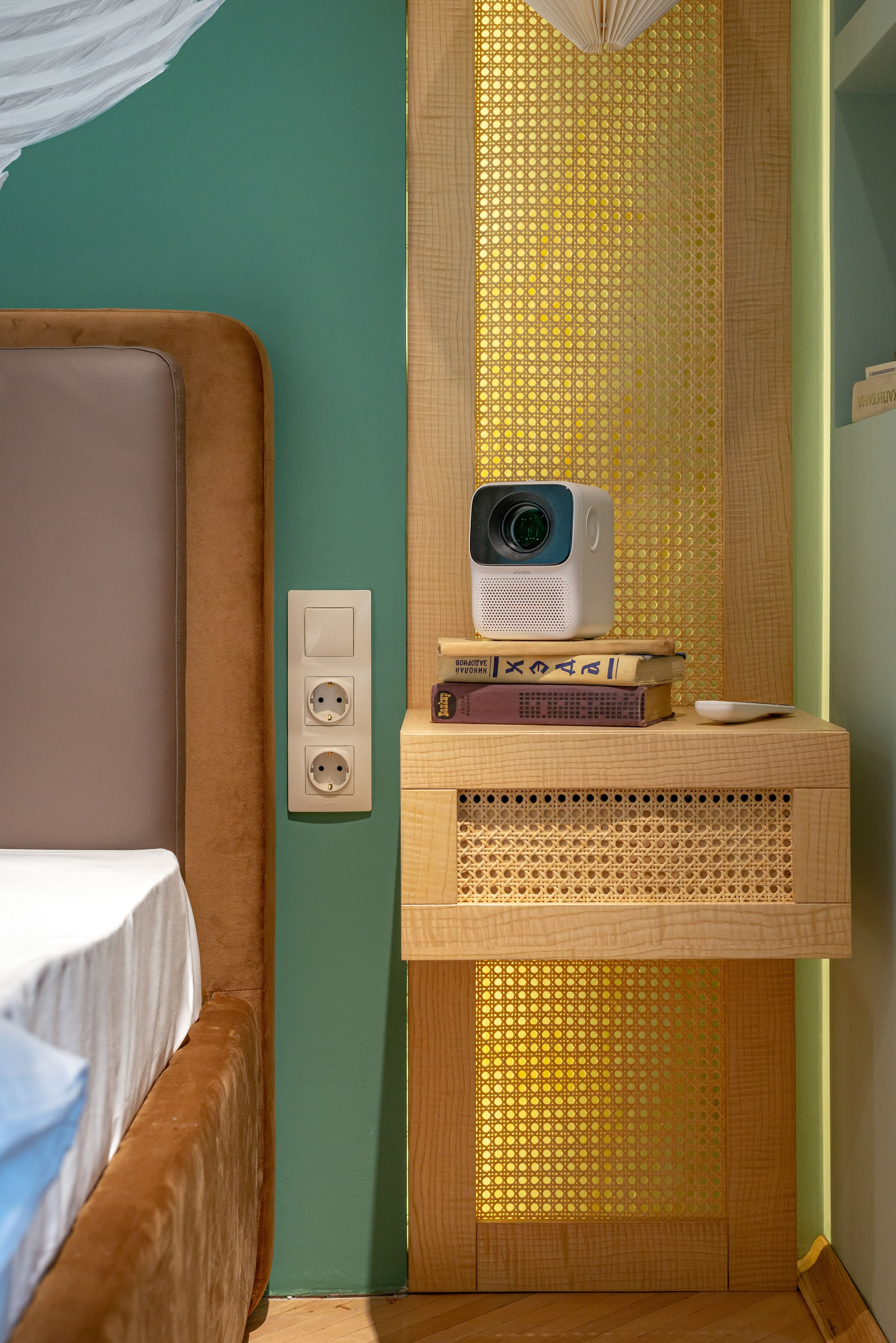 Спальня для телепроекта Большие Перемены на канале Россия 1. Интерьерная съёмка и виртуальные туры — Интерьерный фотограф Кузнецов Сергей (photopixiq)