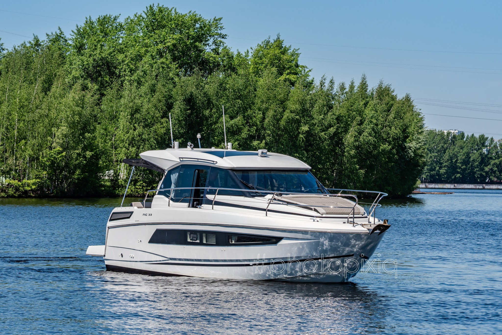 Фотосъёмка яхты Jeanneau NC 33 для брокера. Интерьерная съёмка и виртуальные туры — Интерьерный фотограф Кузнецов Сергей (photopixiq)