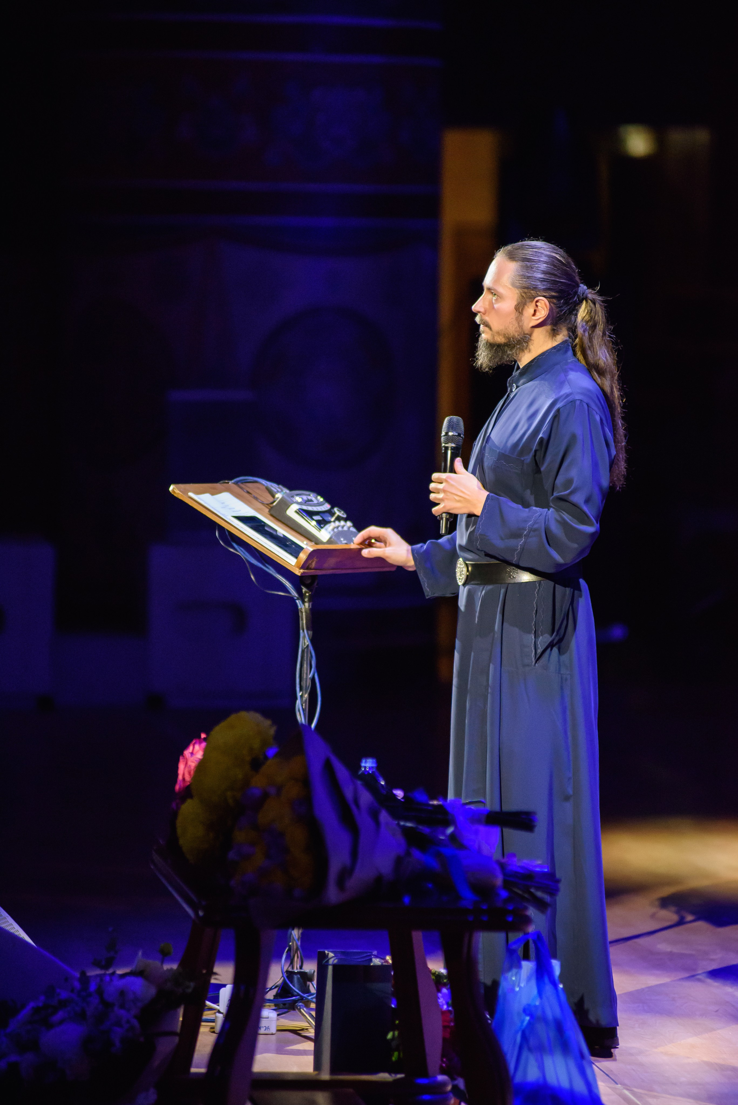 Иеромонах Фотий — «Имена на все времена», Зал Церковных Соборов. Бренд-фотограф для экспертов и блогеров в Москве Влада Горбовская