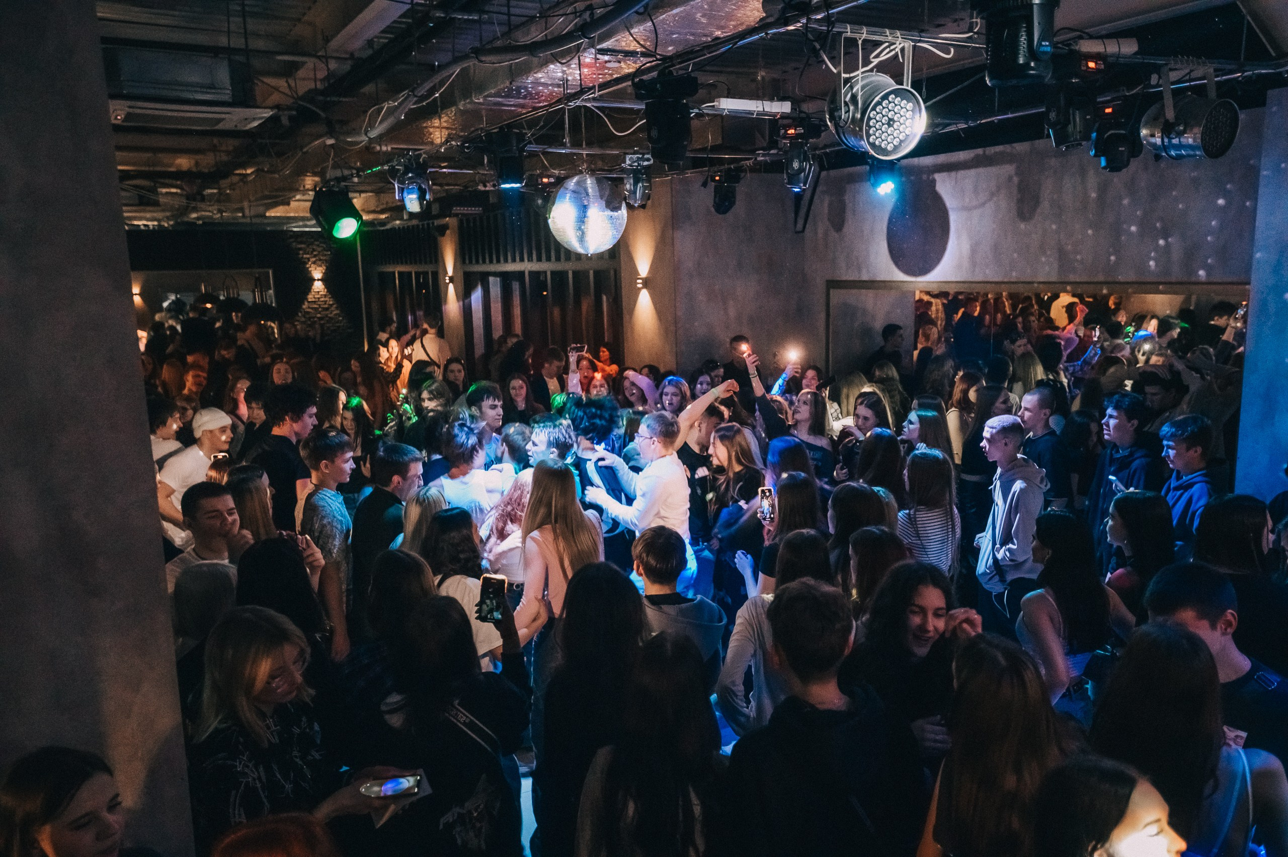 8 MARCH WOMENS DAY PARTY. Фотограф в Кемерово Владислав Шульц