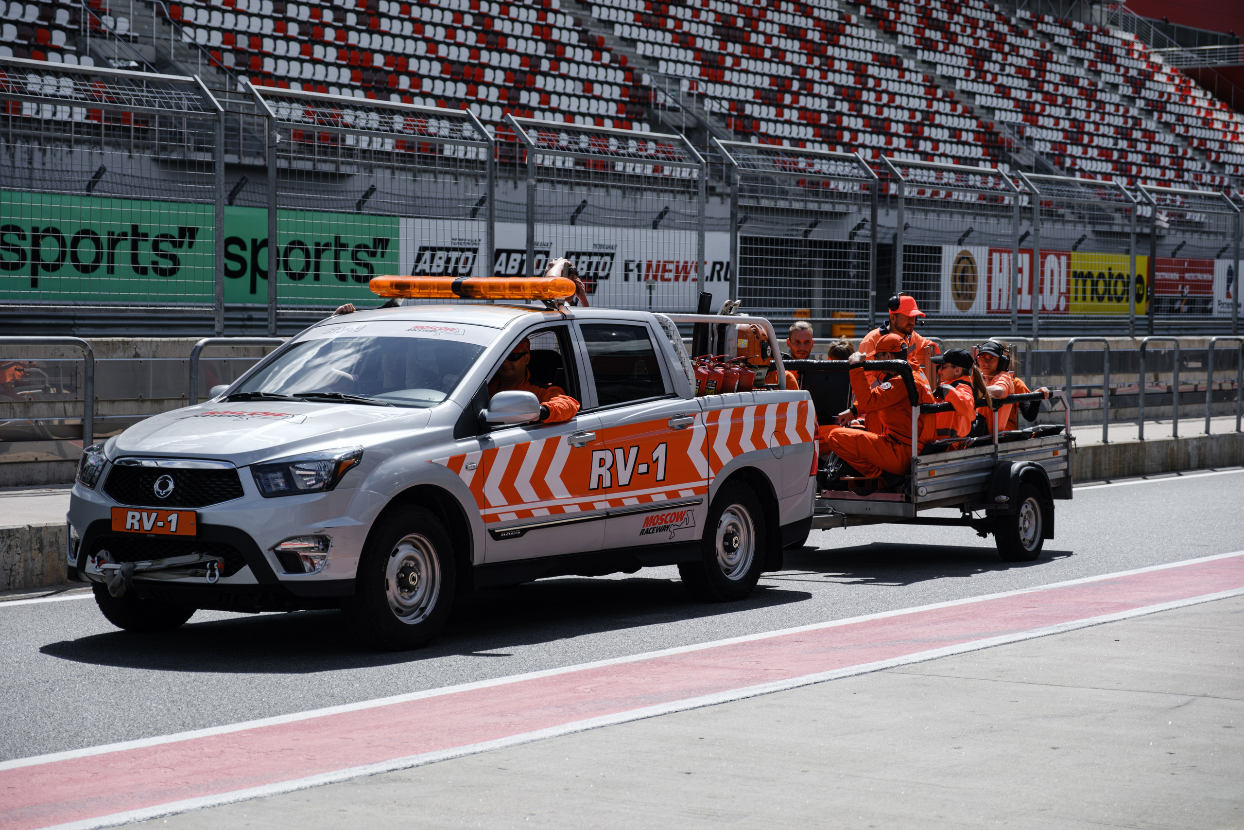 Российская серия гонок на выносливость. Авто и мотоспорт — фотограф Антон Медведев iCoguar