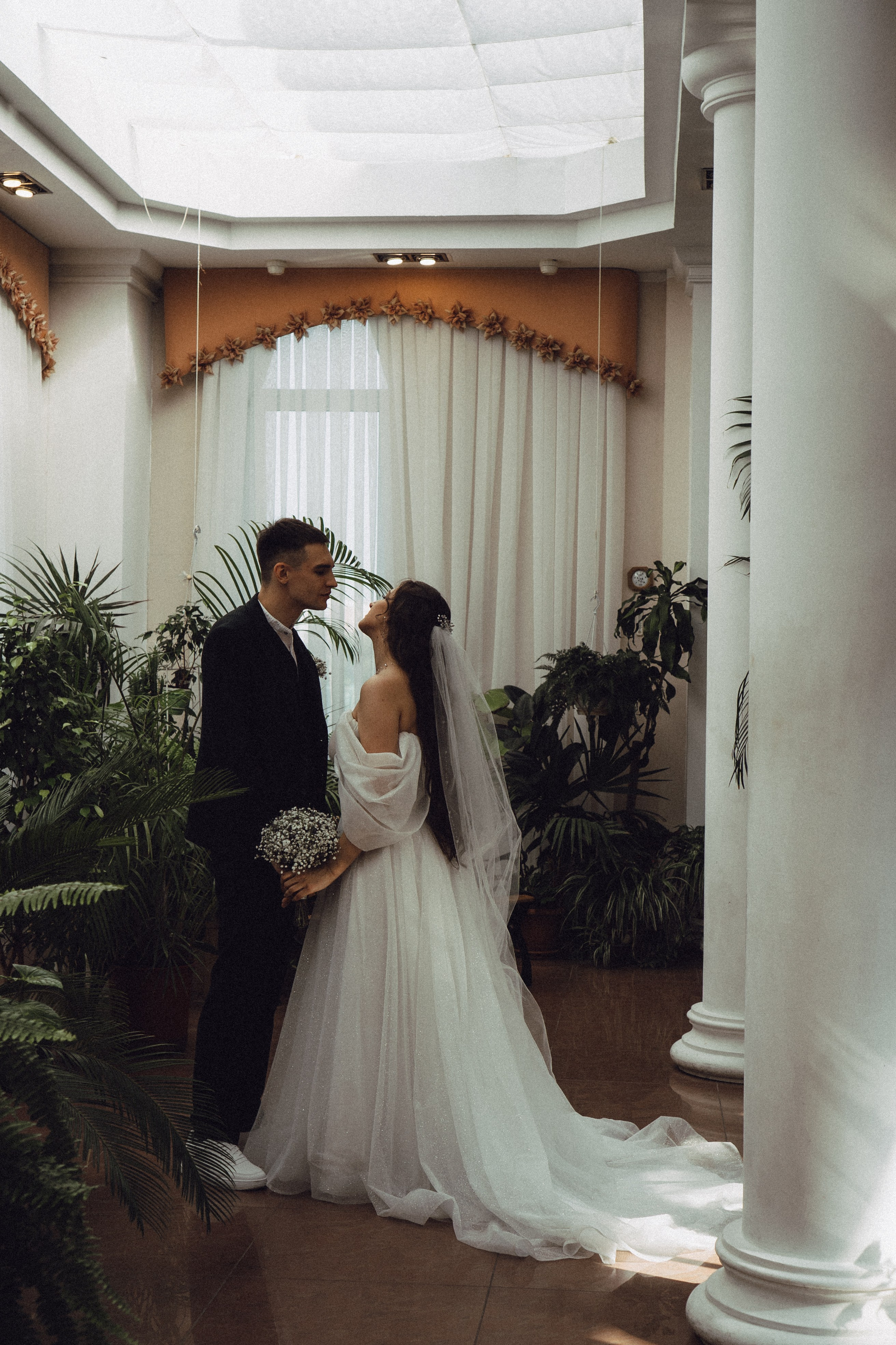 СВАДЕБНАЯ СЬЕМК В ПАРКЕ 300-ЛЕТИЯ. Профессиональный фотограф, Санкт-Петербург — Виктория Богомолова