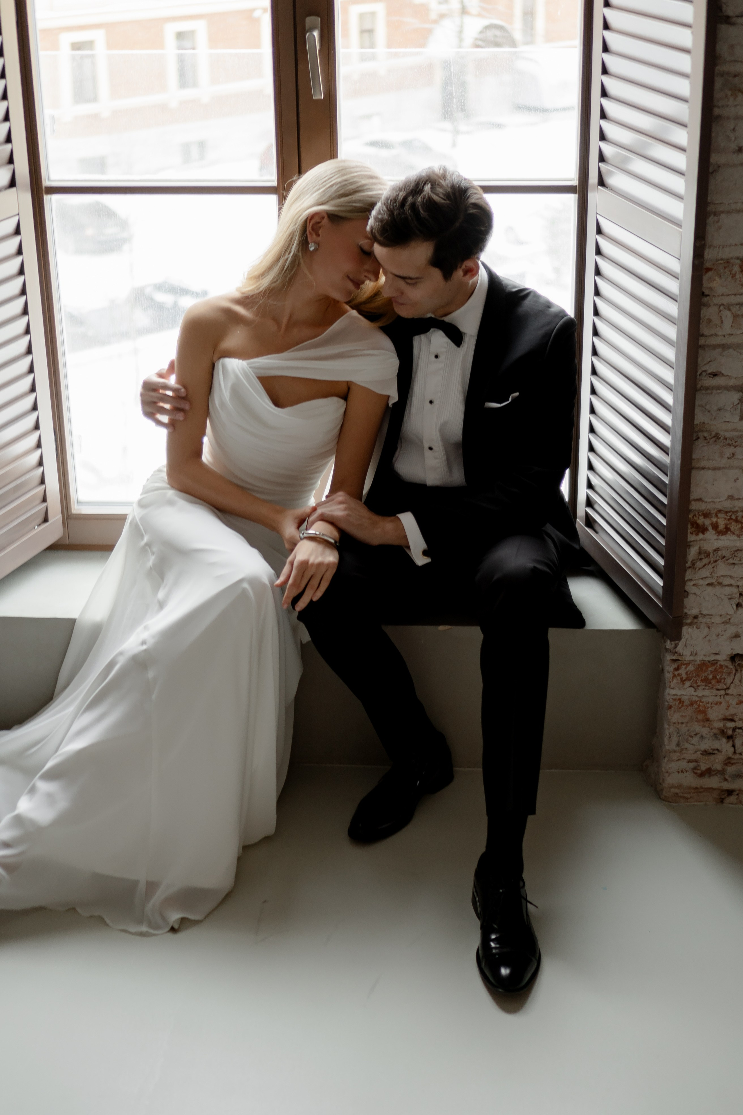 ЭЛЕГАНТНАЯ СВАДБЕНАЯ СЬЕМКА ЖЕНИХА И НЕВЕСТЫ В ДОРОГОМ ОТЕЛЕ САНКТ-ПЕТЕРБУРГА. Профессиональный фотограф, Санкт-Петербург — Виктория Богомолова