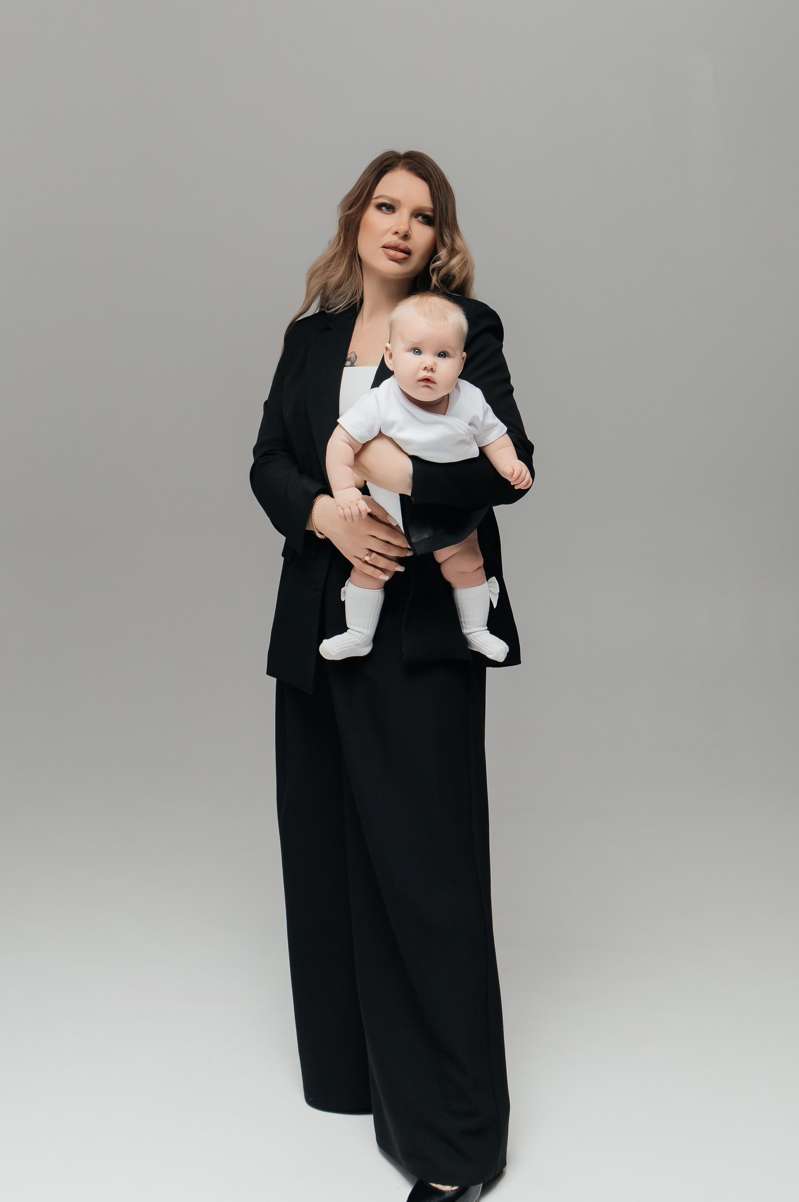 Нелли, Артем и Ева