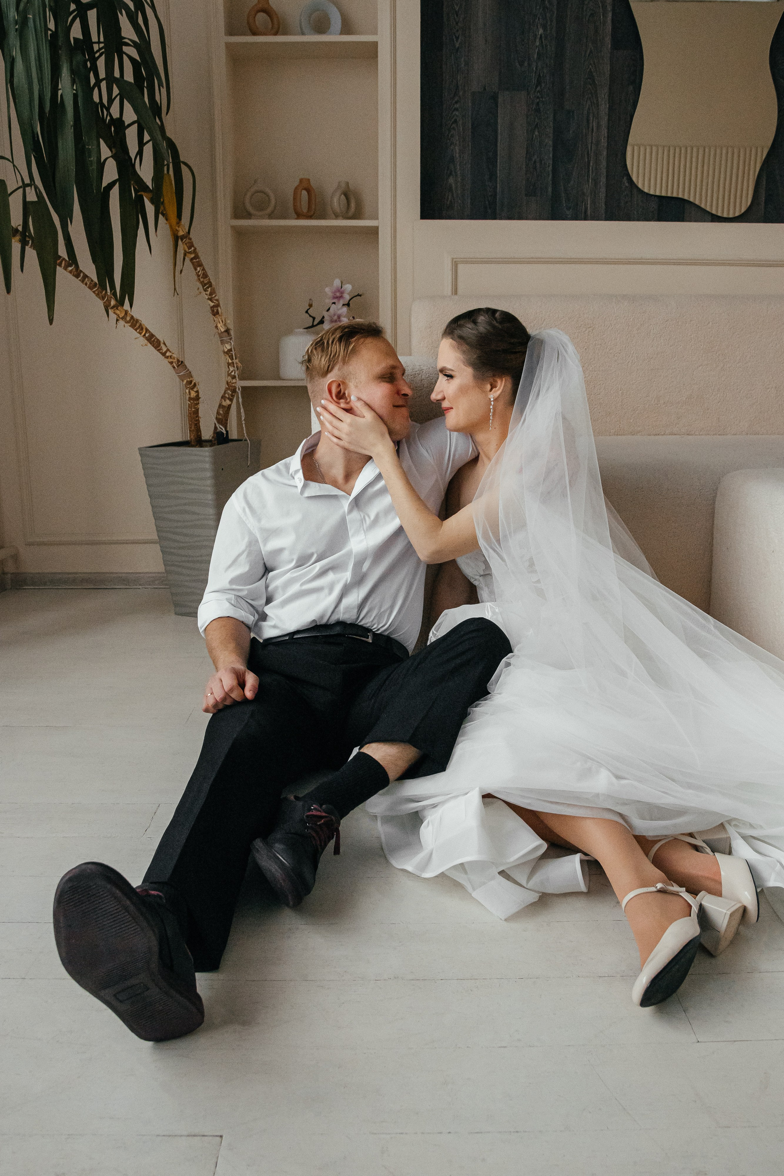 Привет, я - Кирилл, свадебный фотограф из Минска. Выезжаю по всей Беларуси.