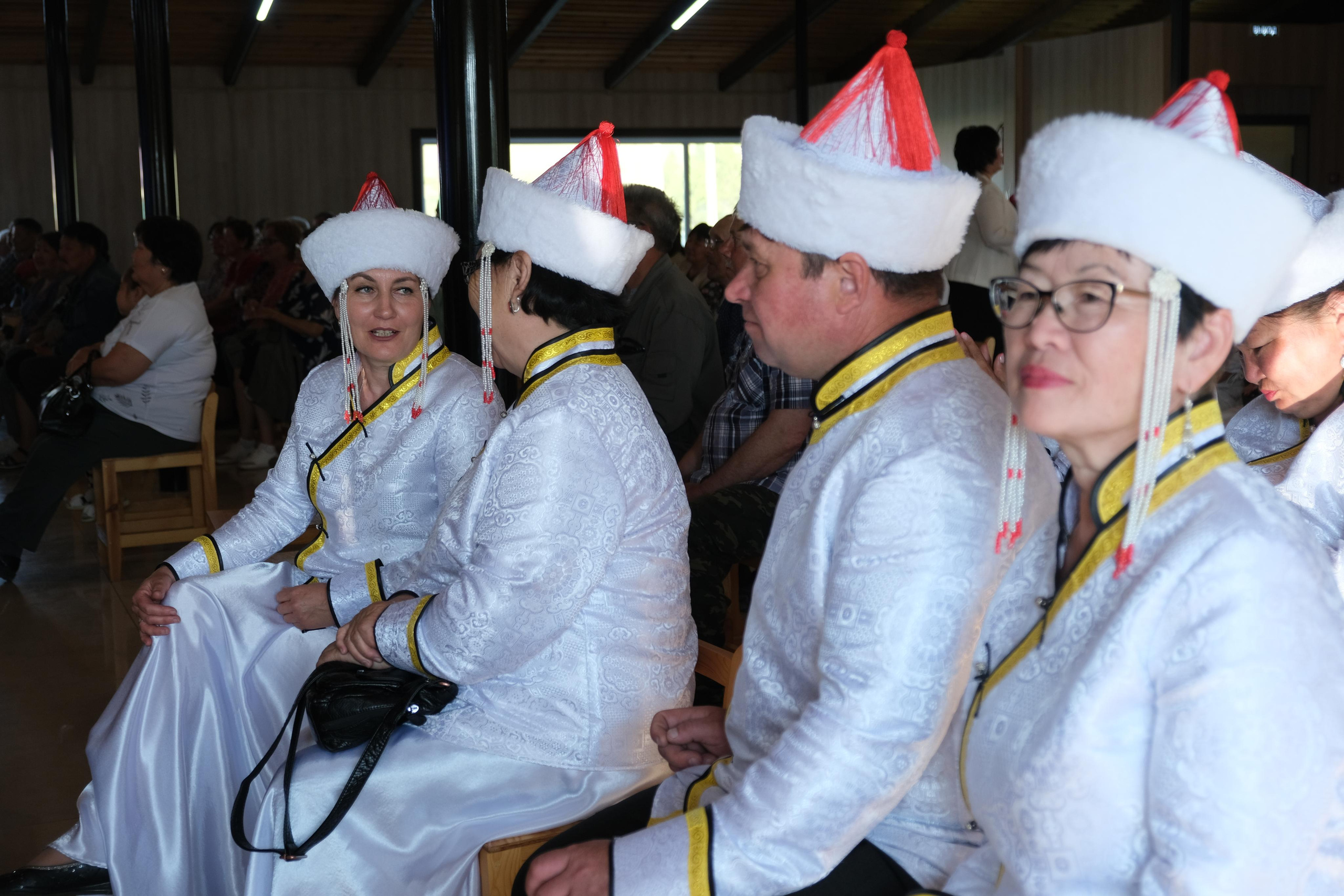 Академический концерт «МЫ ДЕТИ ТВОИ — РОССИЯ!». Сэсэг — дочь степи | семейный фотограф