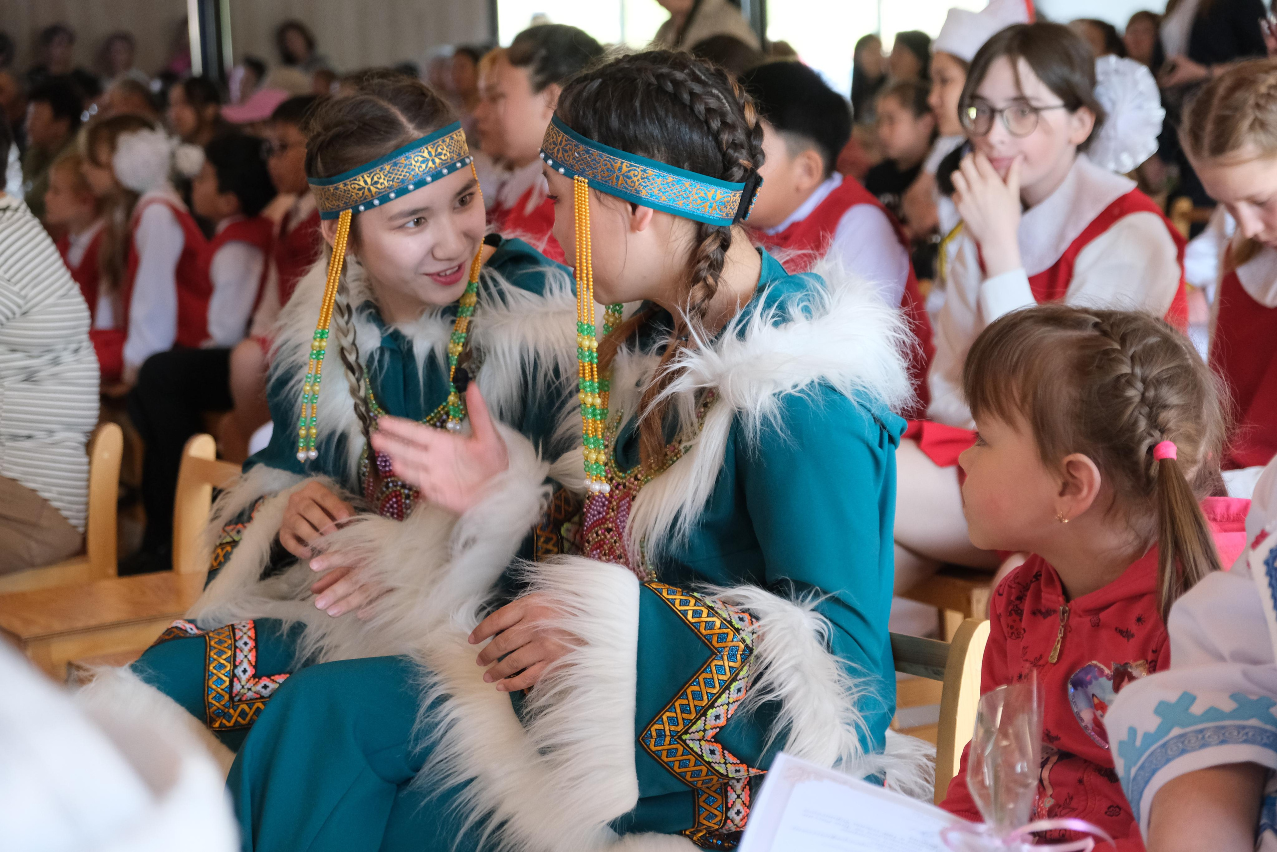 Академический концерт «МЫ ДЕТИ ТВОИ — РОССИЯ!». Сэсэг — дочь степи | семейный фотограф
