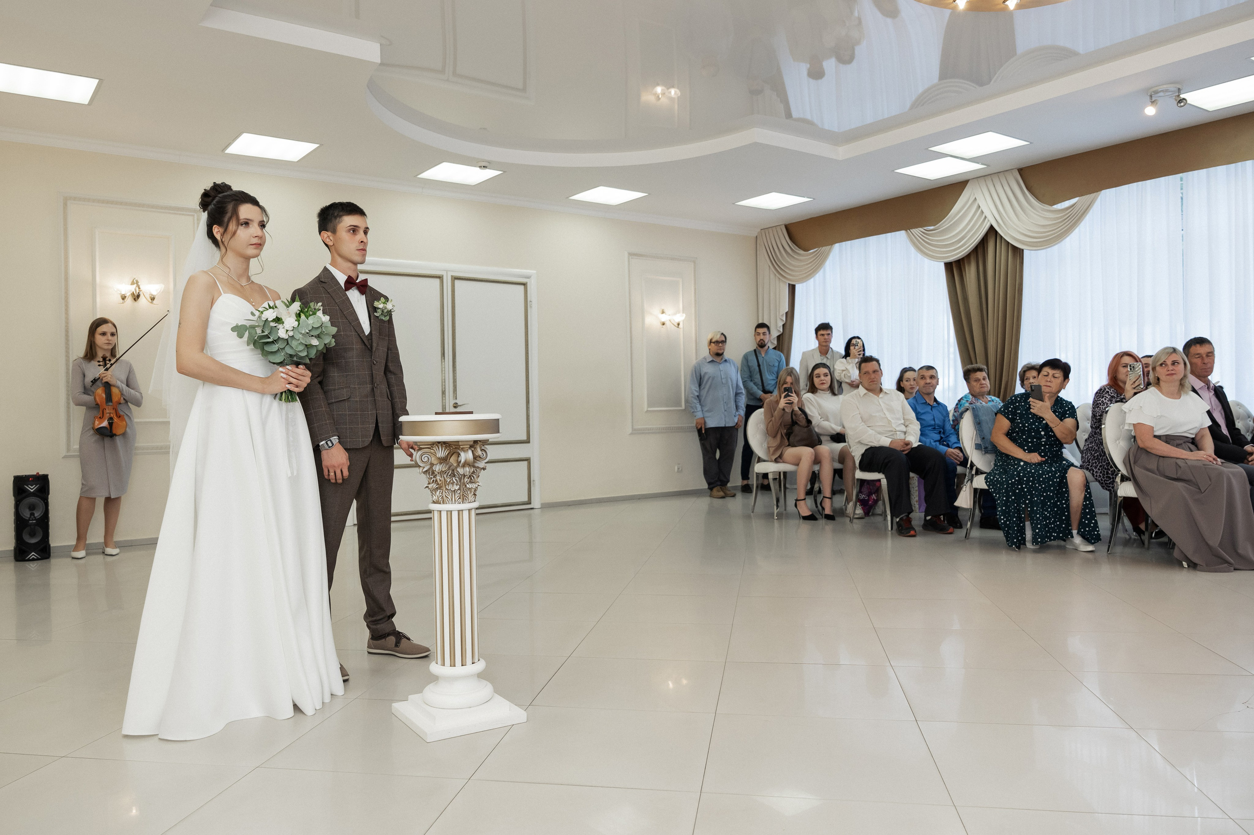 Фотосессия жених и невеста. Фотограф Сергиев Посад / Москва / Дмитров / Дубна