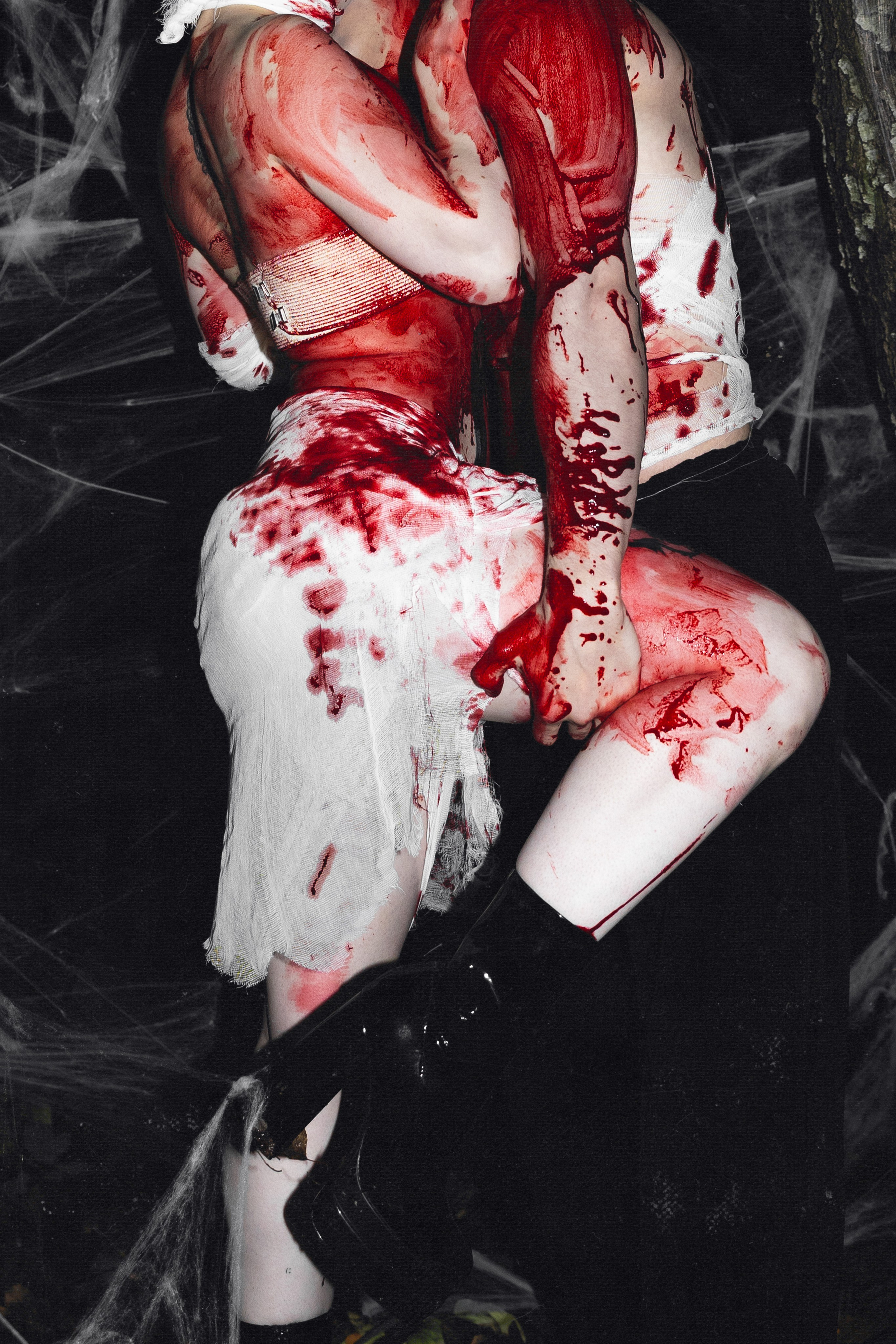 Bloody. Арт — фотограф Лиза Мармеладова