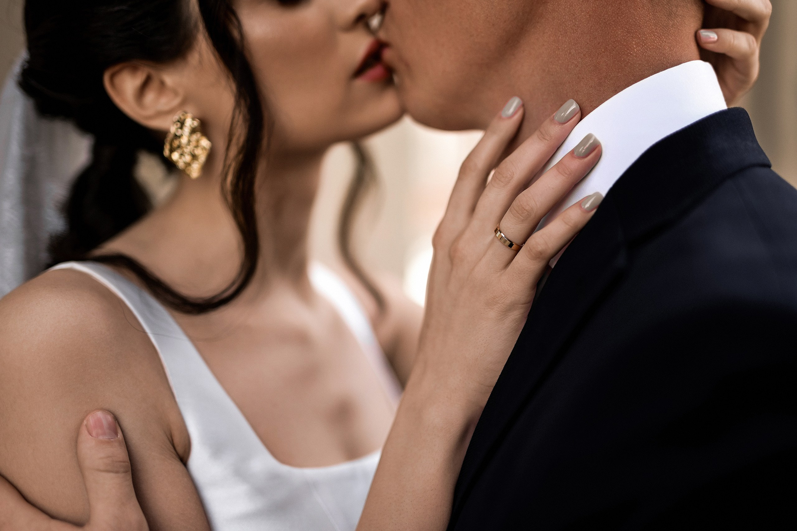 Свадебная фотосессия в речном вокзале в Красноярске. 📸 Свадебный и семейный фотограф в Красноярске Тихомиров Евгений | 17 лет опыта | 800+ свадеб