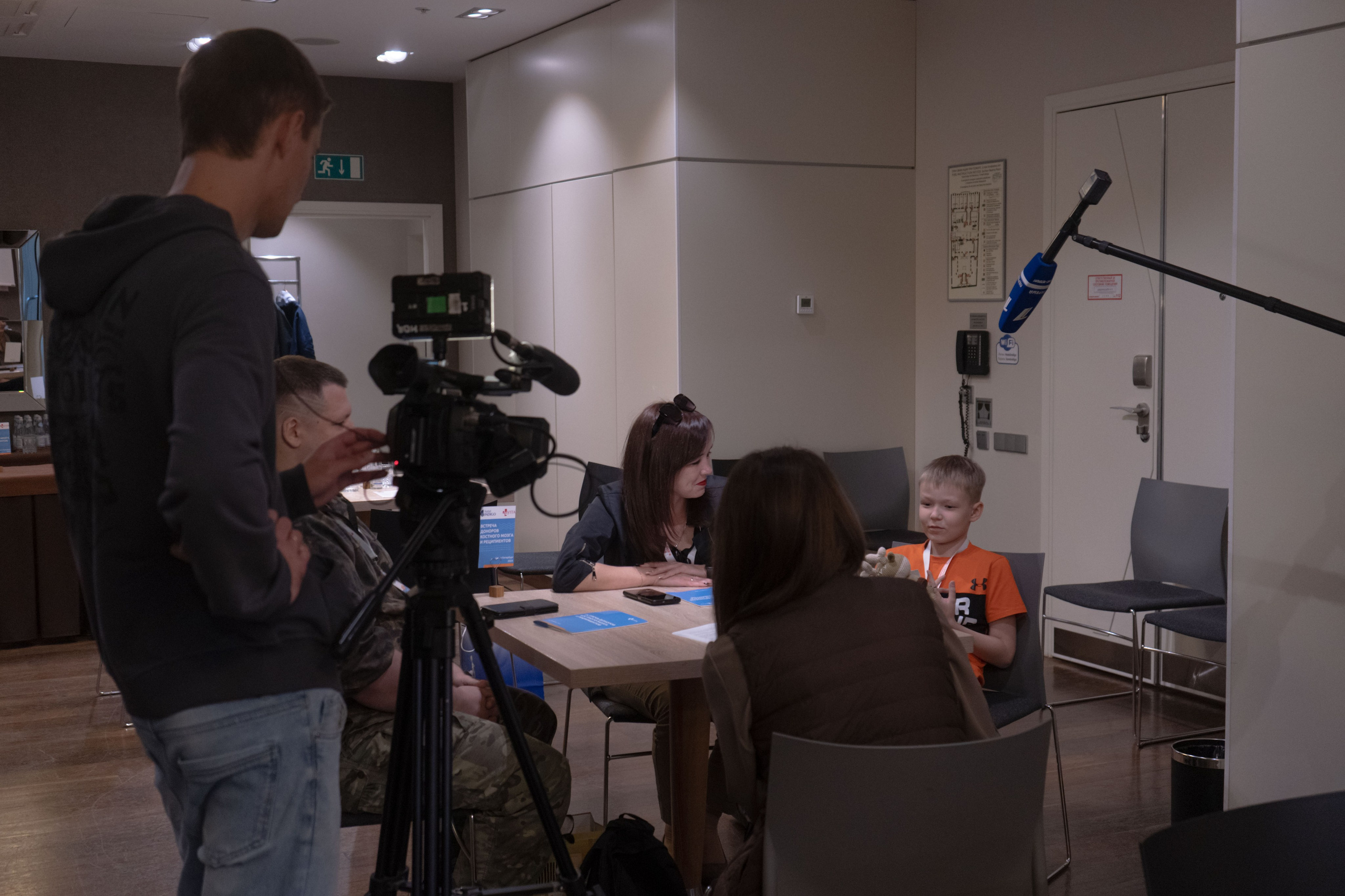 Встреча доноров и реципиентов костного мозга | Адвита. Юля Мурашова портретный и документальный фотограф