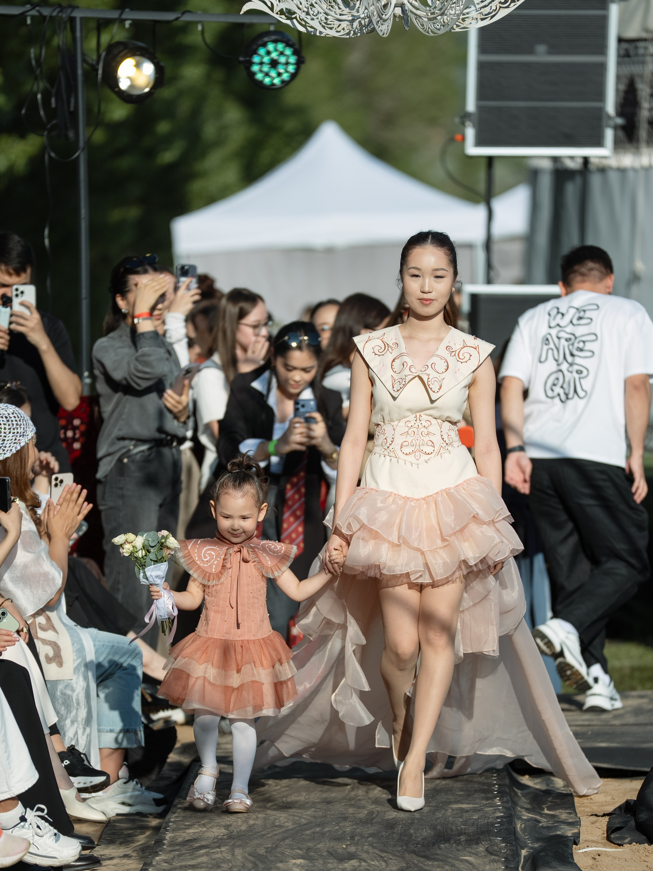 Brand Darideiya. Сайт Алматинского НЮ АРТ, будуар и фэшн фотографа Дениса Карпенко