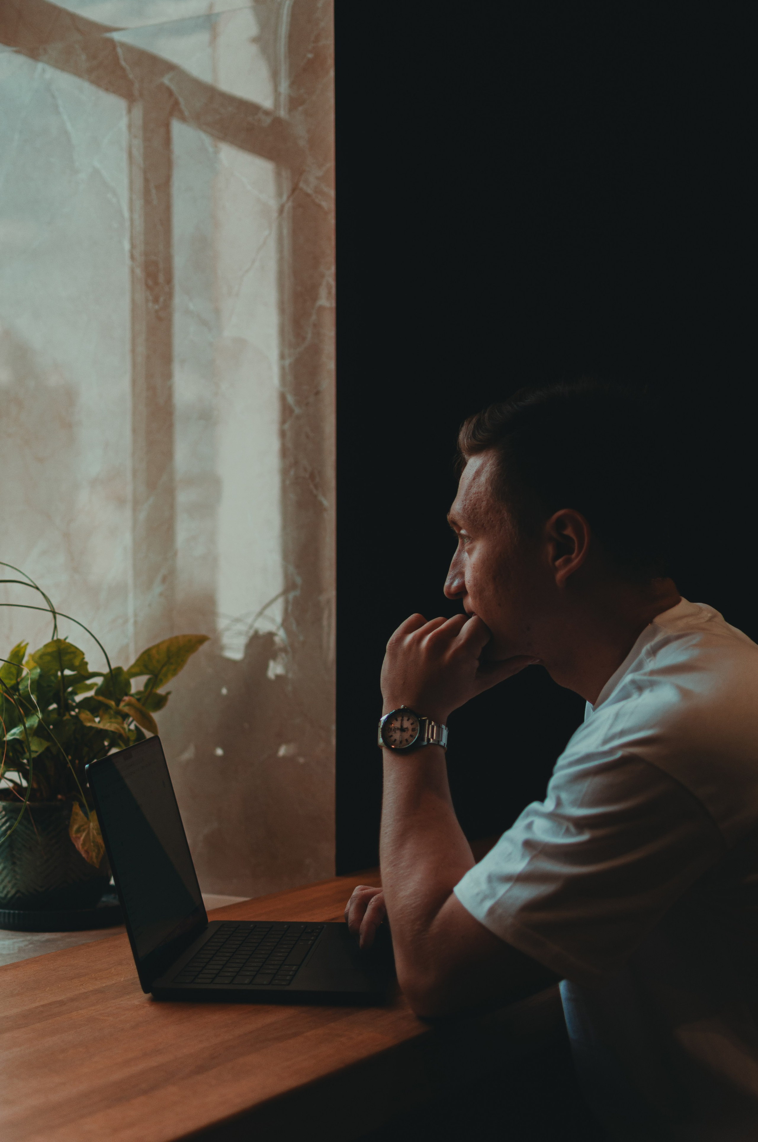 Владимир. MILATE — выпускные альбомы, фотосессии и видео в Москве