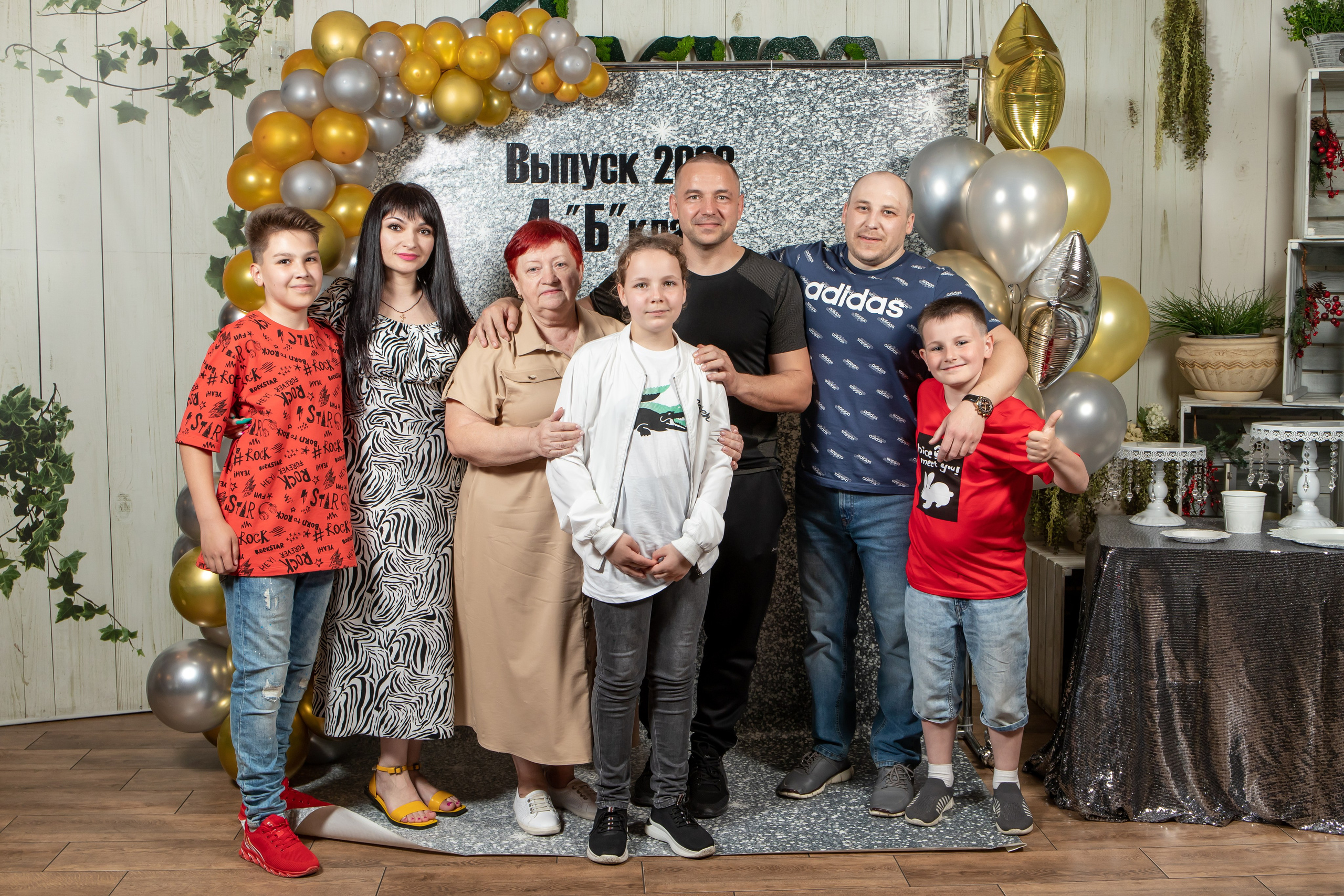 Выпуск 4Б 23 год. Семейный и свадебный фотограф в Геленджике Михаил Шматов