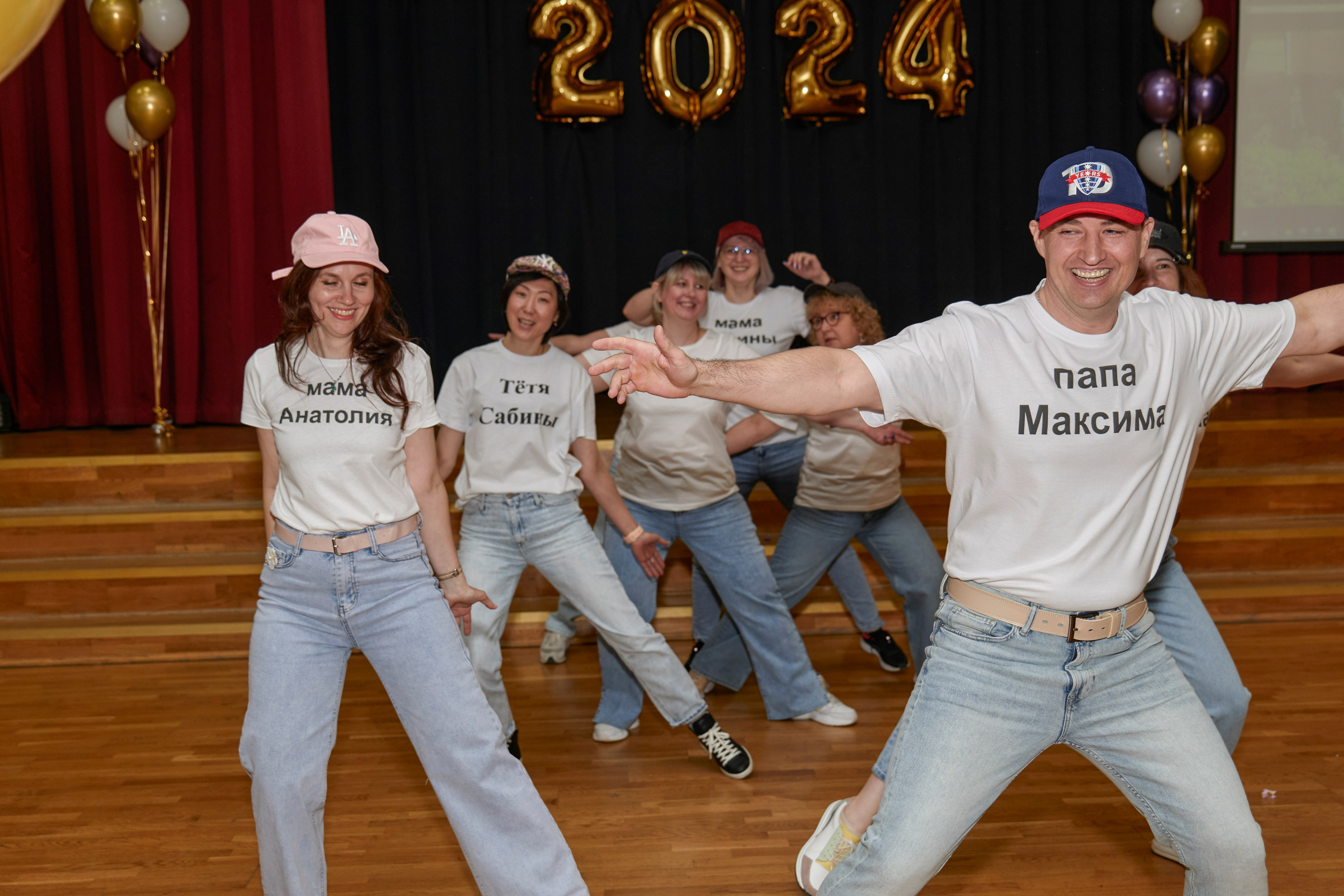 Последний звонок школа 1413. Детский и семейный фотограф г. Москва Оксана Катаджи