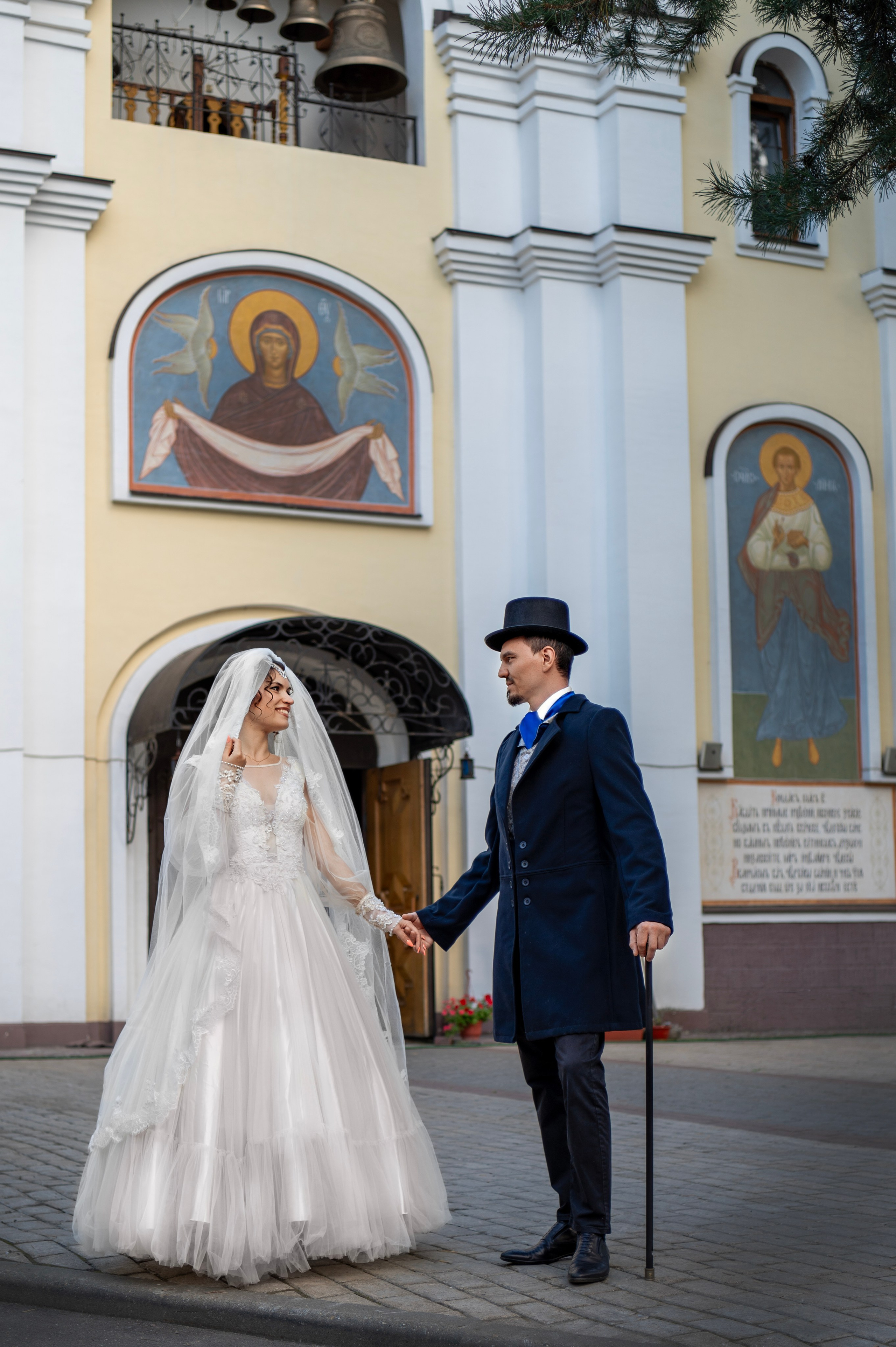 Таинство Венчания. Церковь Святых мучеников, бессребреников и чудотворцев Космы и Дамиана в г. Жуковский. Детский и семейный фотограф г. Москва Оксана Катаджи