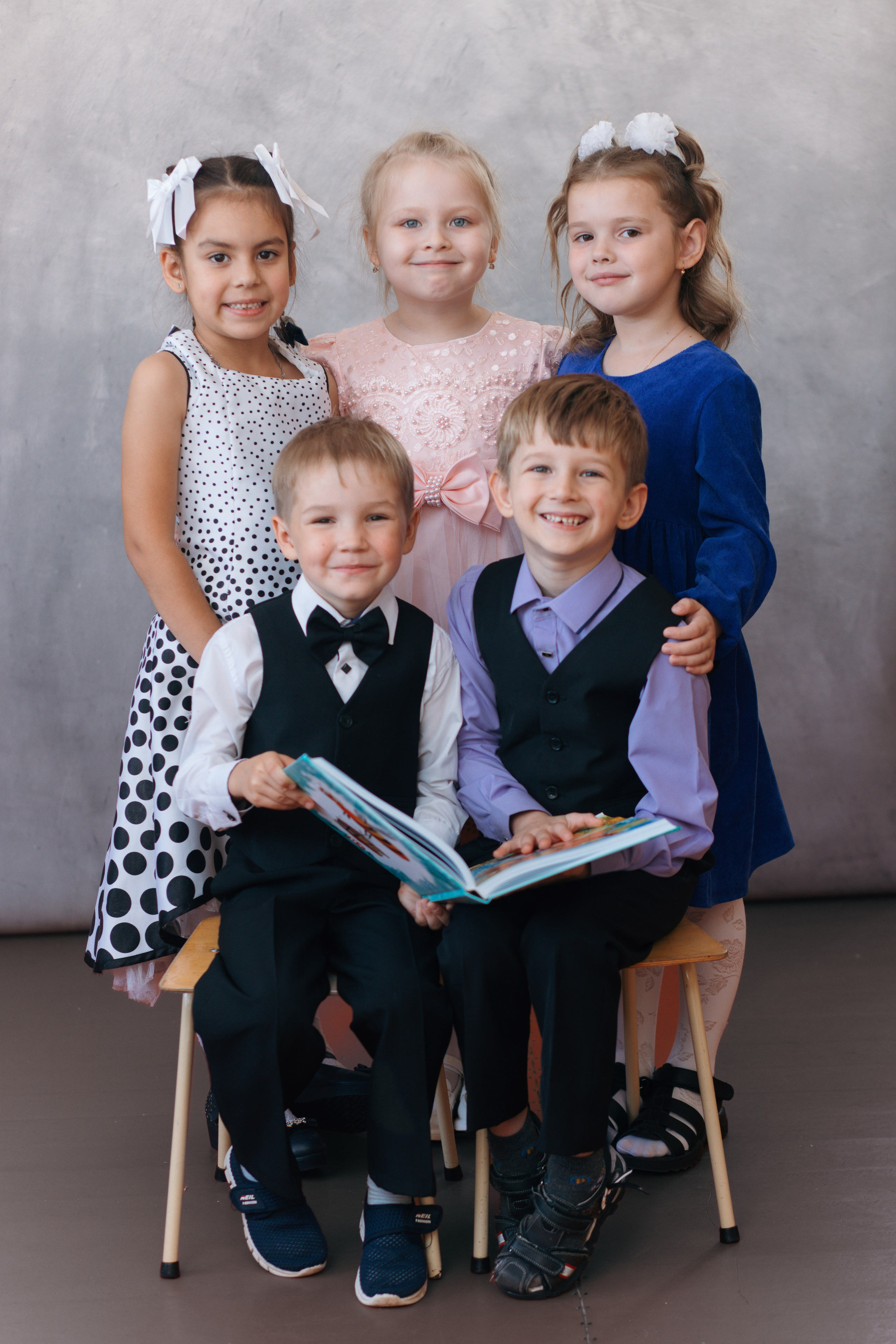 Детский сад № 20. Фотосессия для выпускного альбома. Студия выпускных альбомов Остров