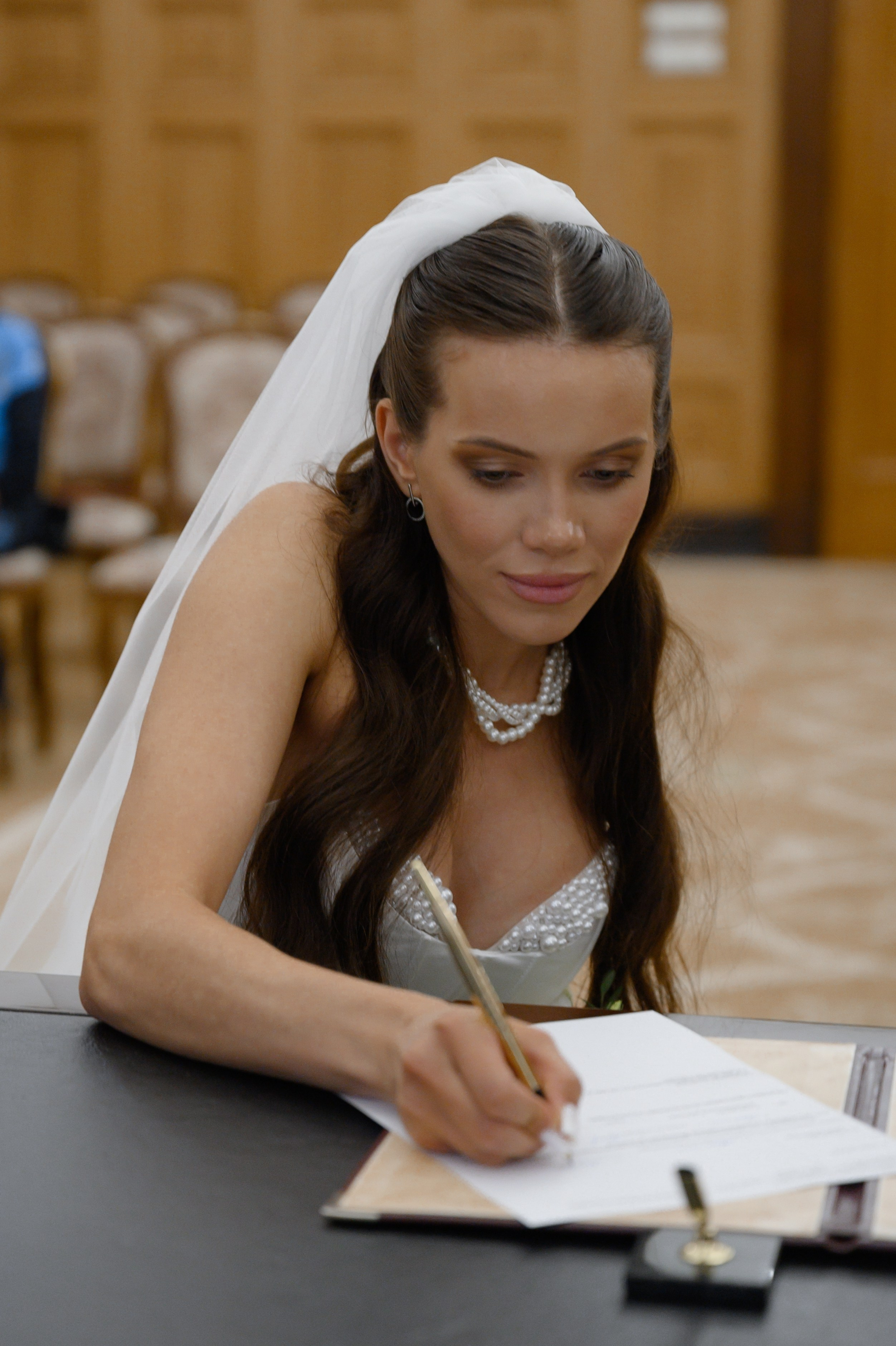 12.11.2024. RETOUCH-HOUSE