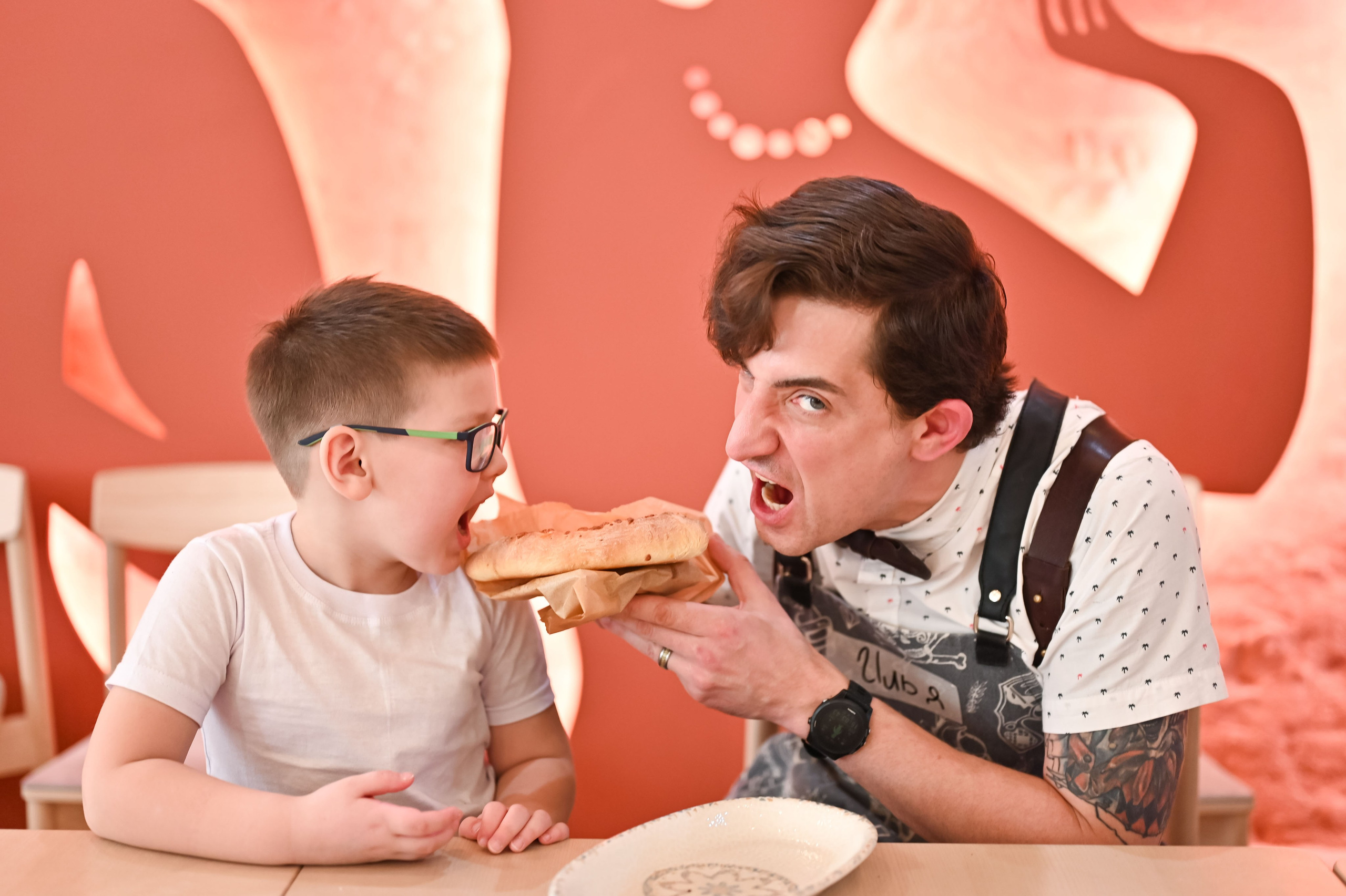 Детский мастеркласс в ресторане. ZDARONOKIA Репортажный фотограф