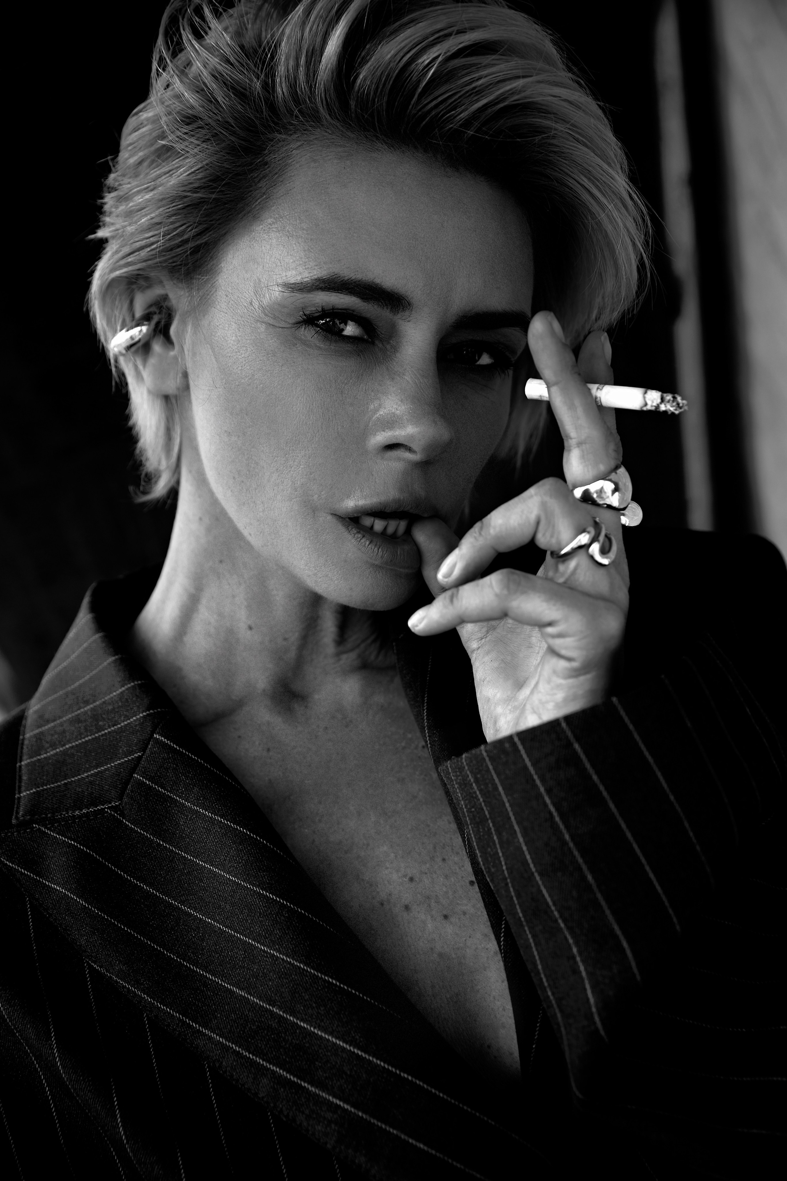 LUBOV INJINEVSKAYA. Yulia Otroschenko