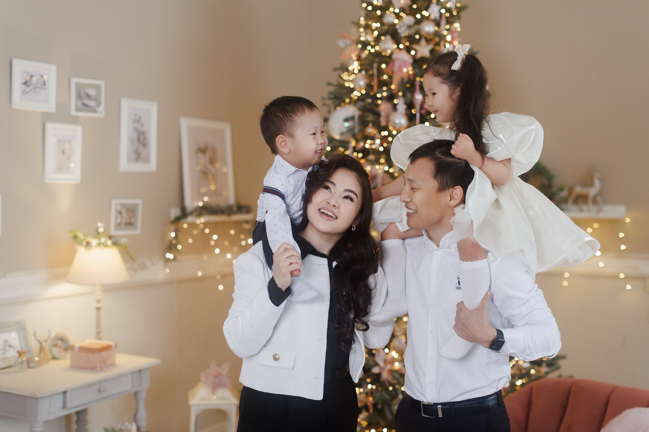 Новогодняя история одной семьи. Photograph Svetlana Volkova